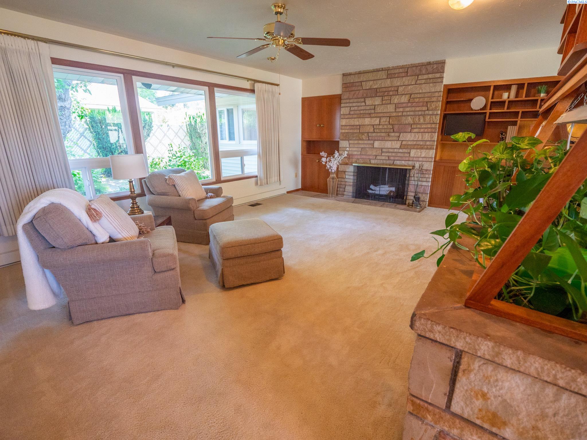 1021 Prosser Ave, Prosser, WA 99350-0000
