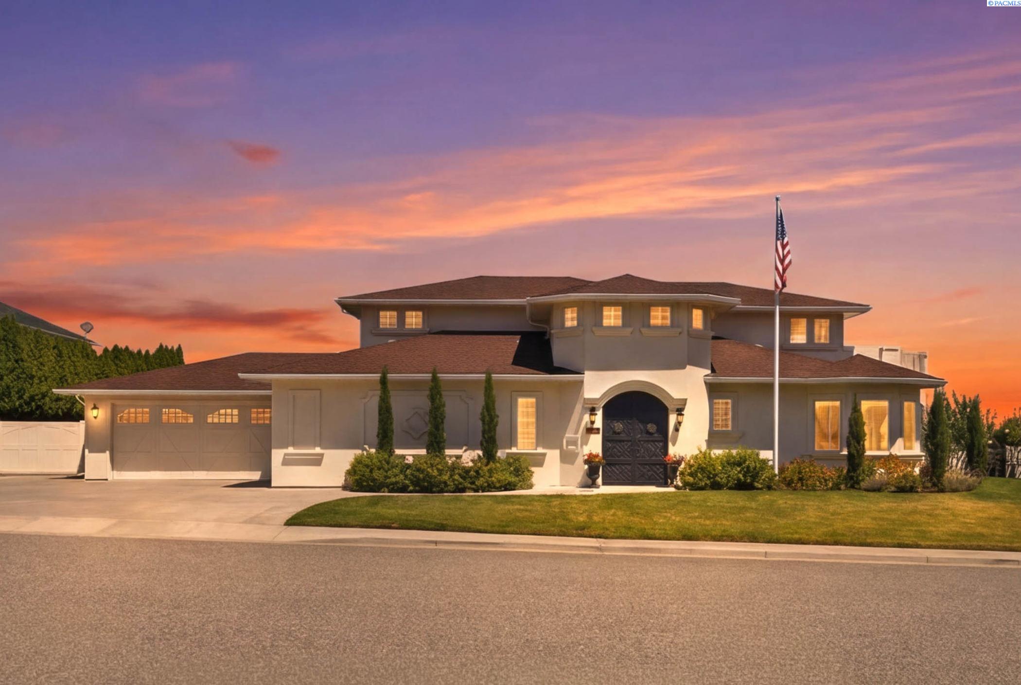 1294 White Bluffs St, Richland, WA 99352