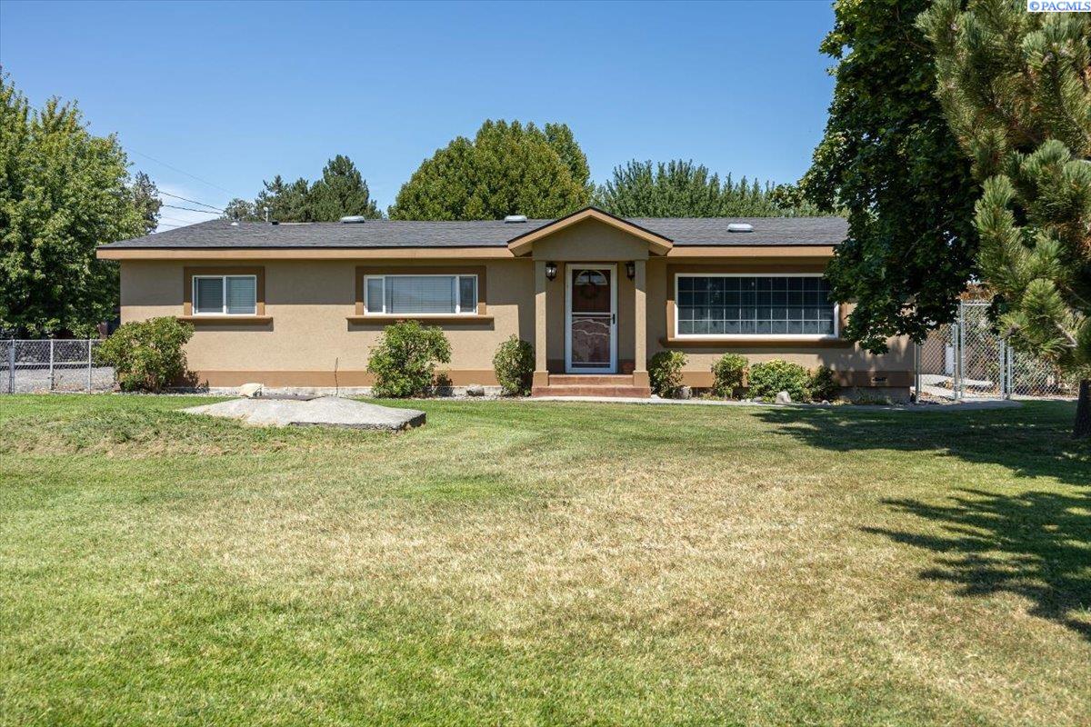 1203 27th Ave, Kennewick, WA 99337