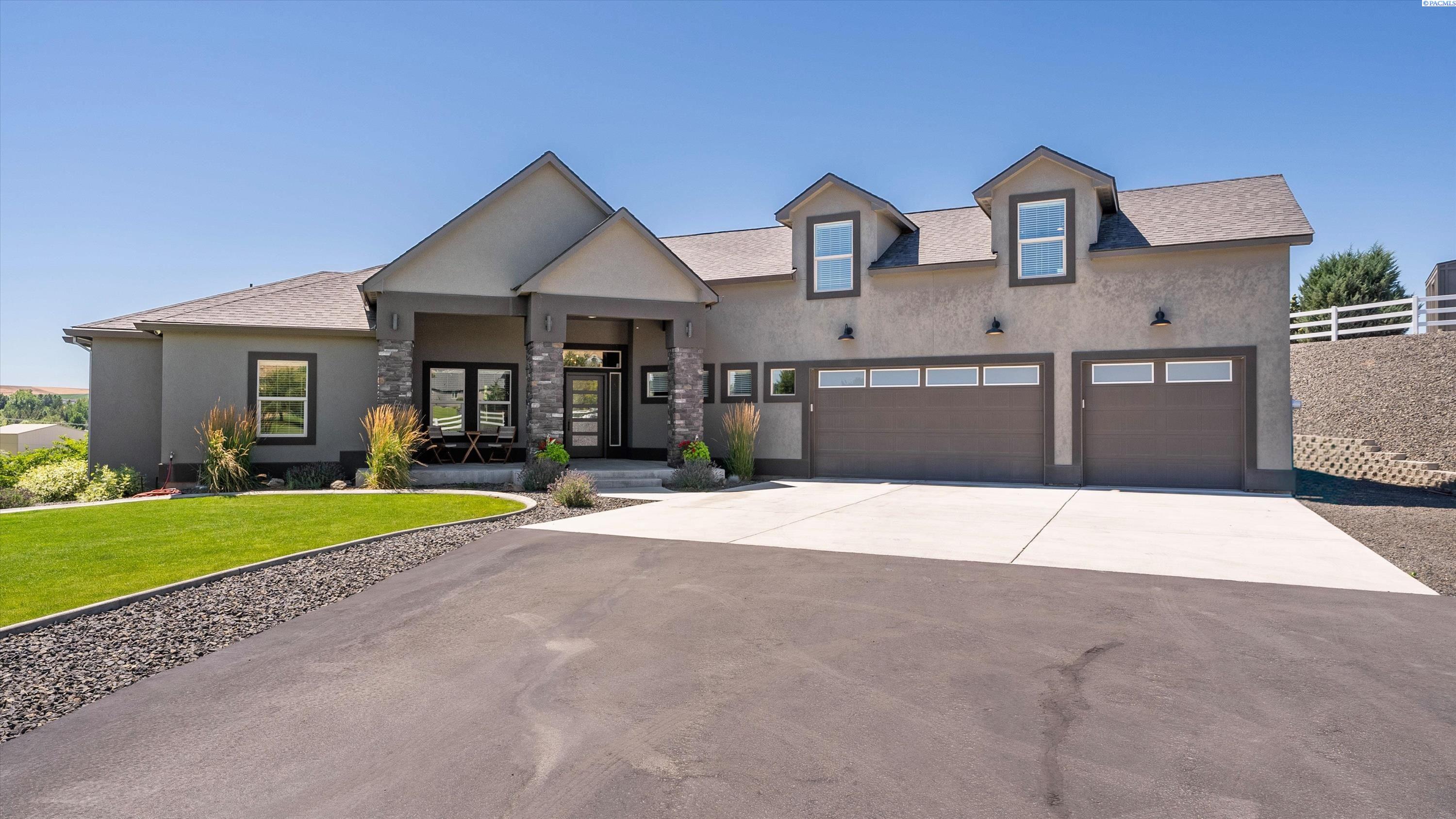1506 Bermuda Rd, Kennewick, WA 99338