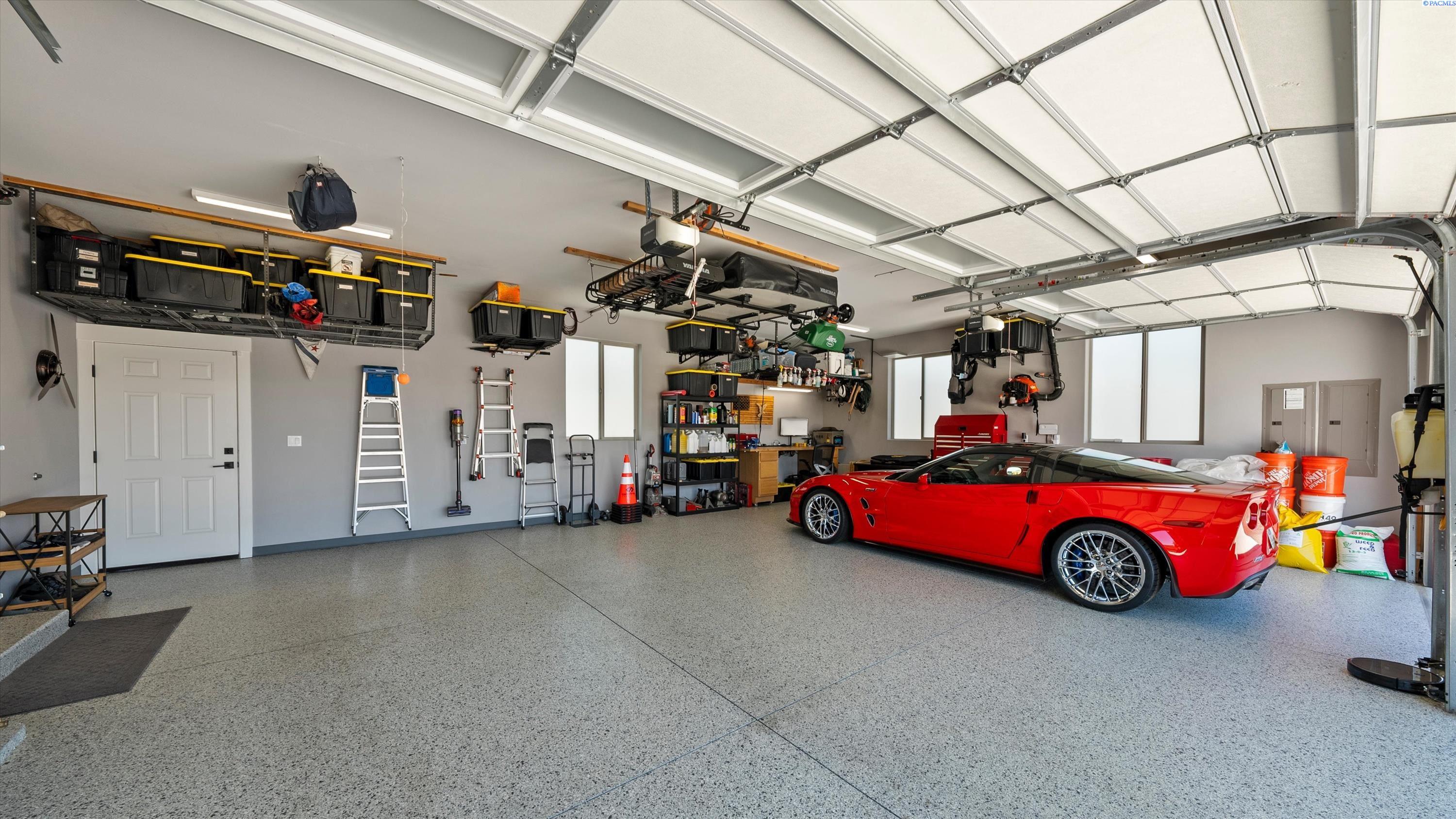 1506 Bermuda Rd, Kennewick, WA 99338