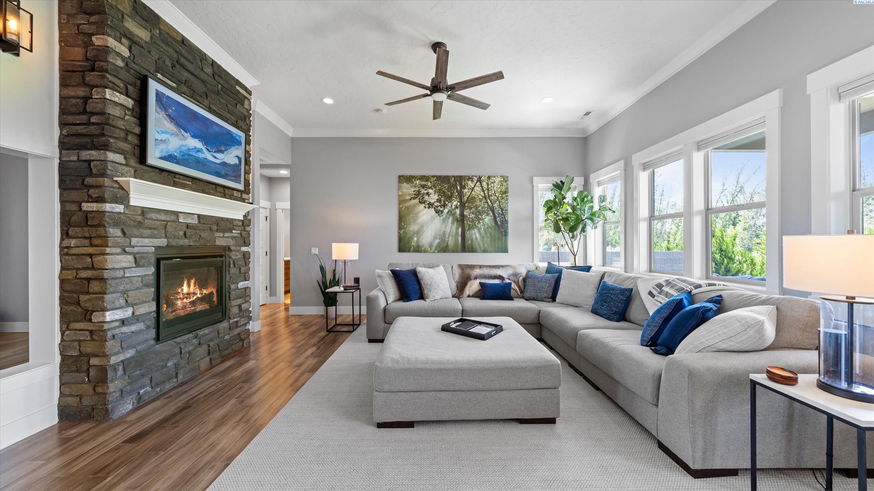 1506 Bermuda Rd, Kennewick, WA 99338