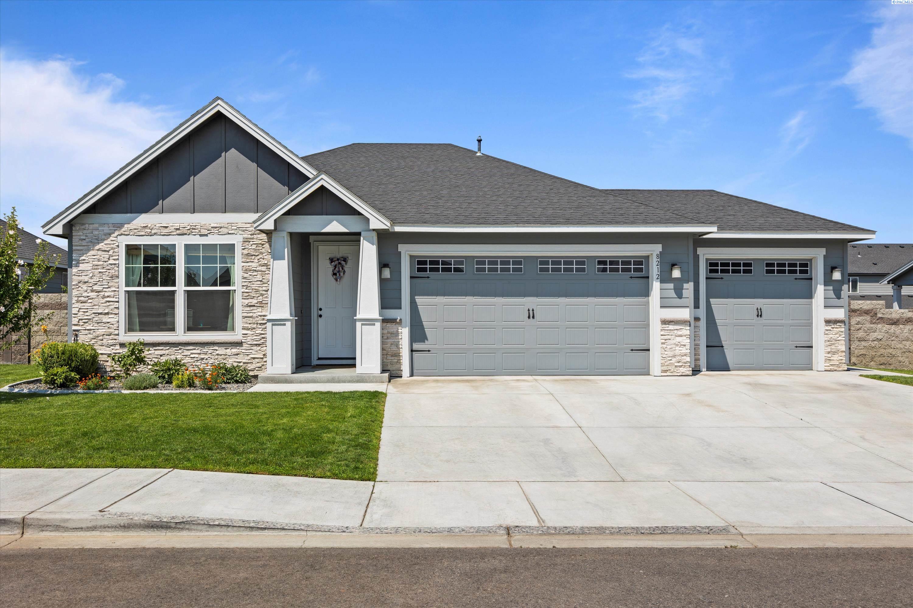 8212 Fernow St, West Richland, WA 99353
