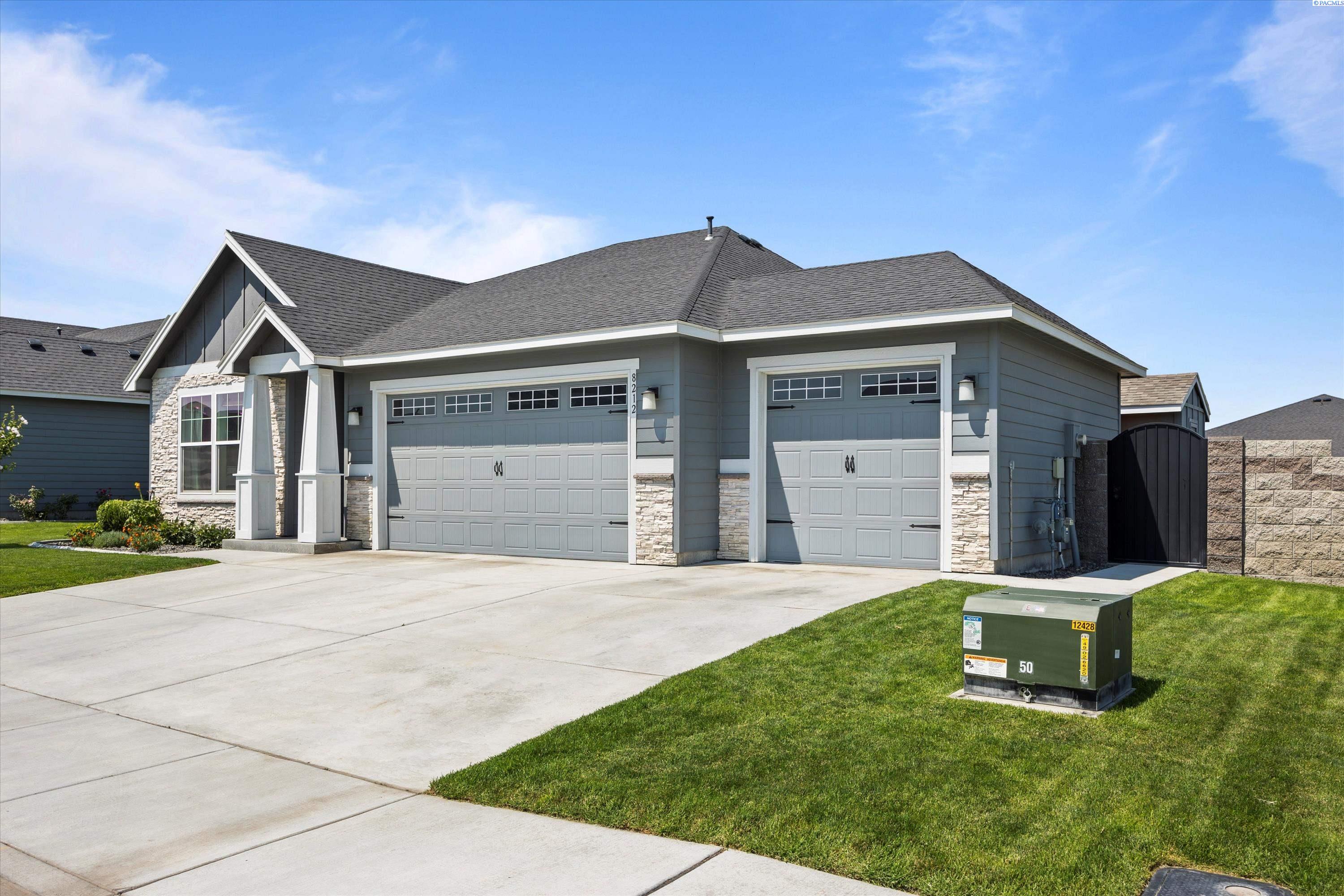 8212 Fernow St, West Richland, WA 99353