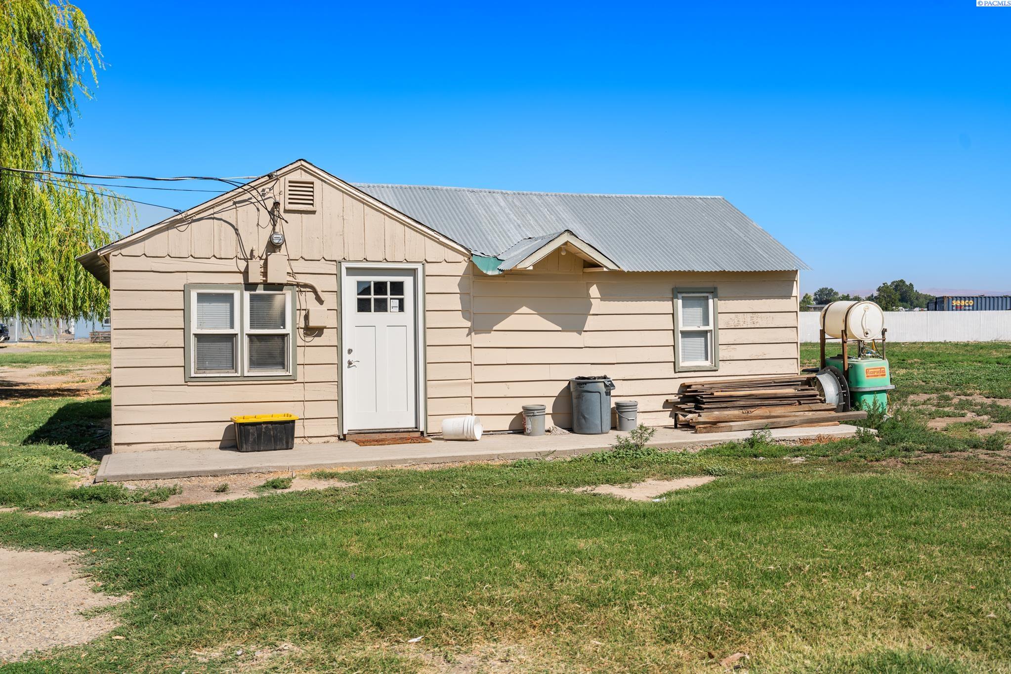 795 W Wine Country Rd, Prosser, WA 99350