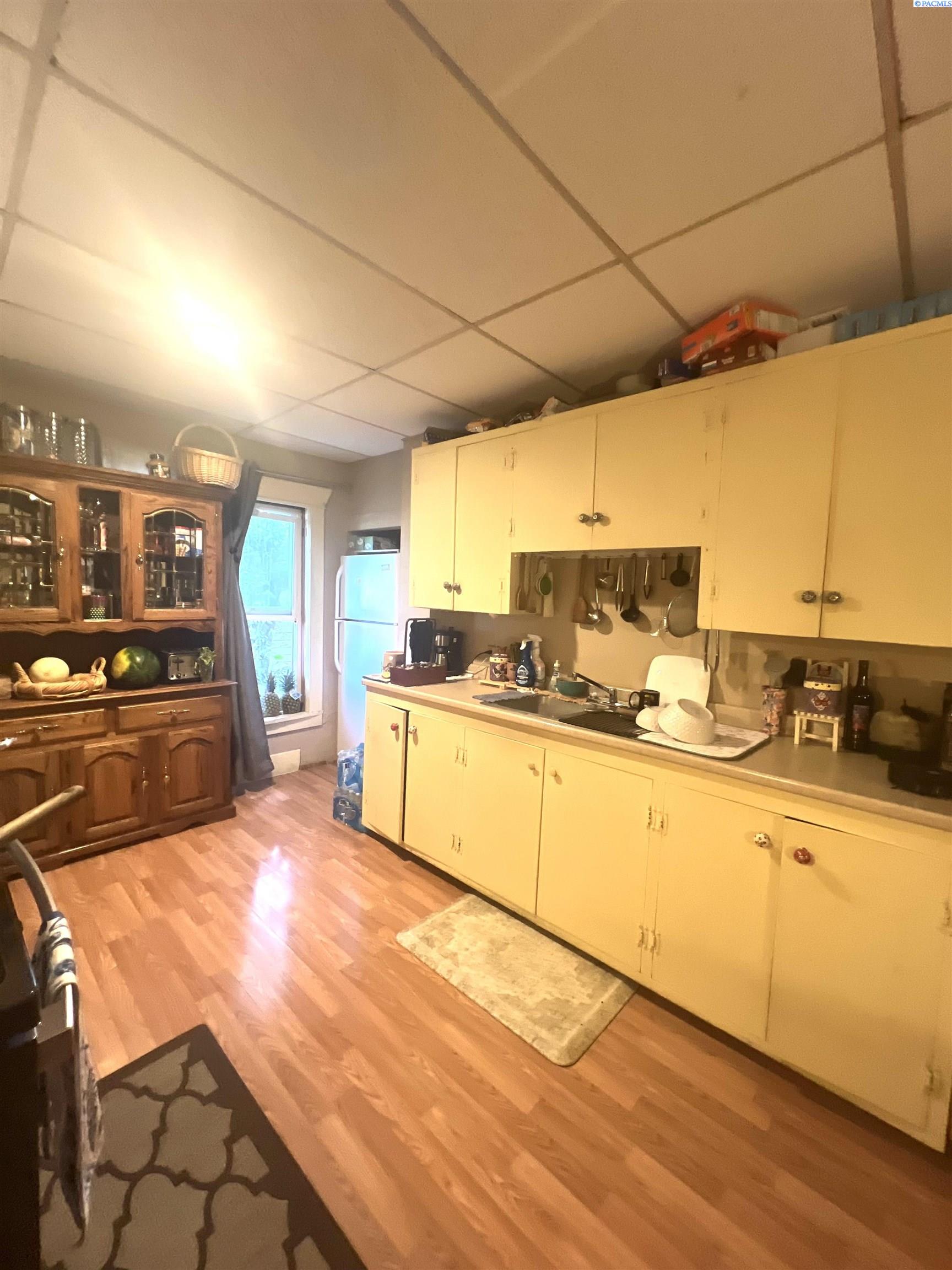 4th image of 200 E 3Rd St, Grandview, WA 98930 | MLS# 295071