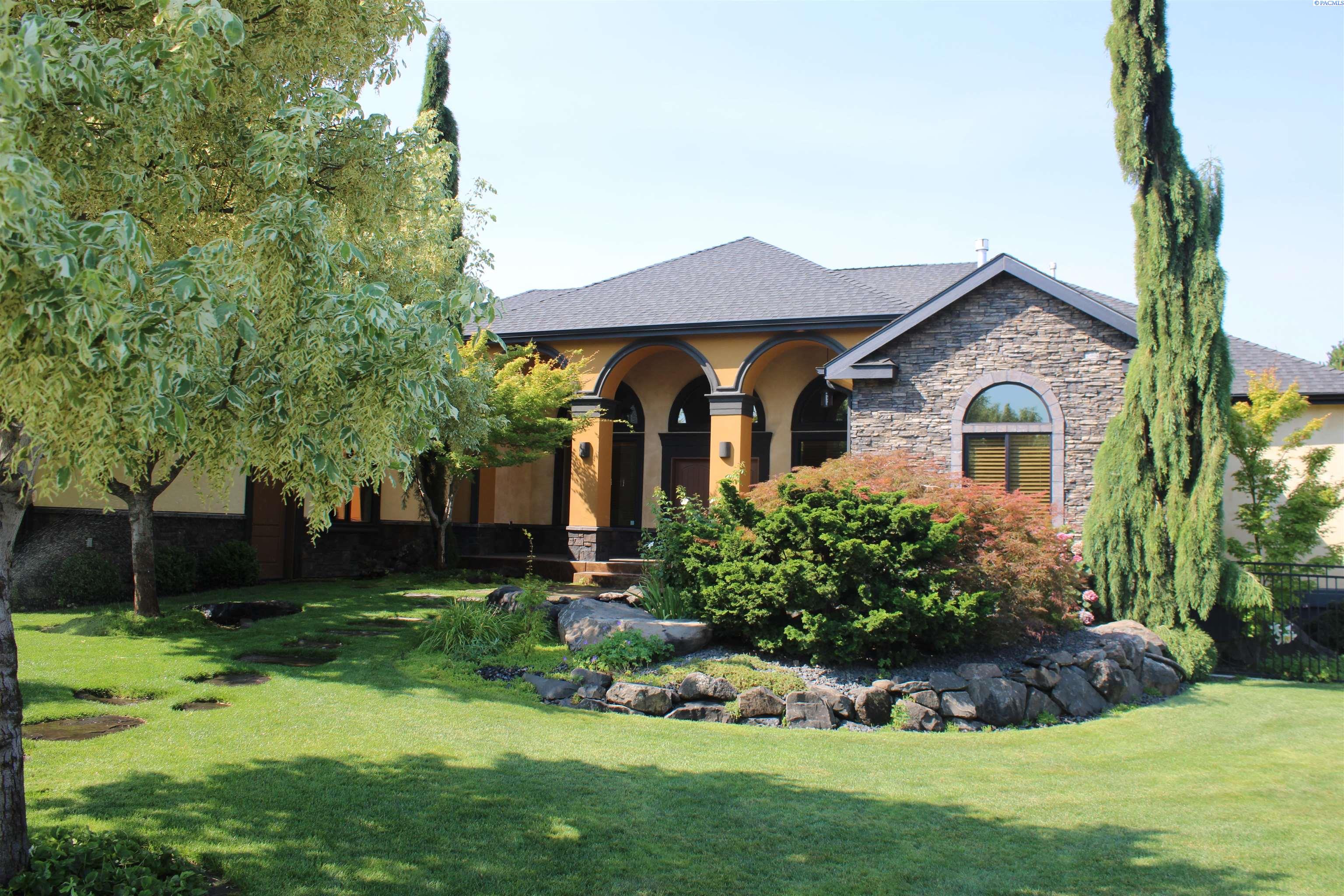 922 Allenwhite Dr, Richland, WA 99352