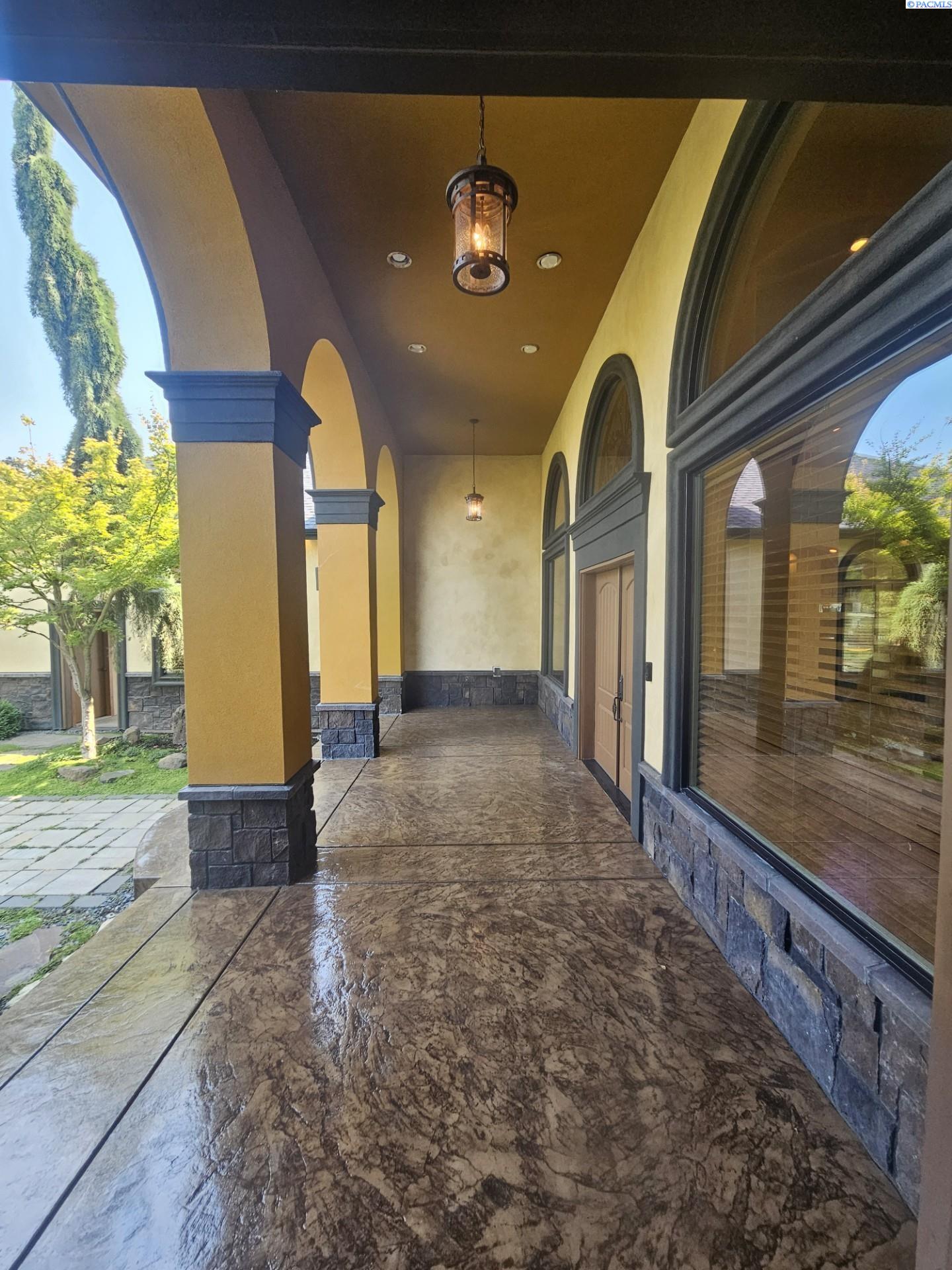 3rd image of 922 W Allenwhite Dr, Richland, WA 99352 | MLS# 295073