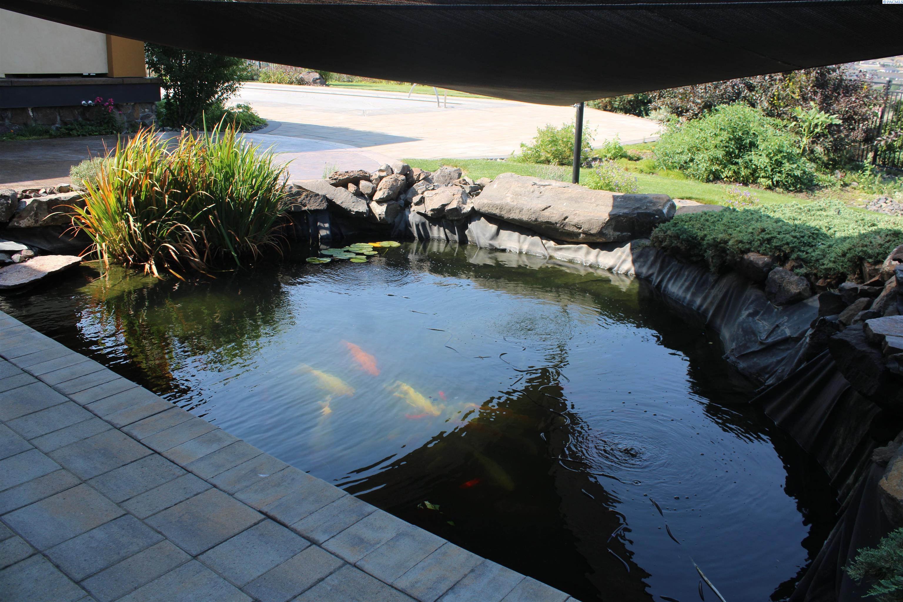 922 Allenwhite Dr, Richland, WA 99352
