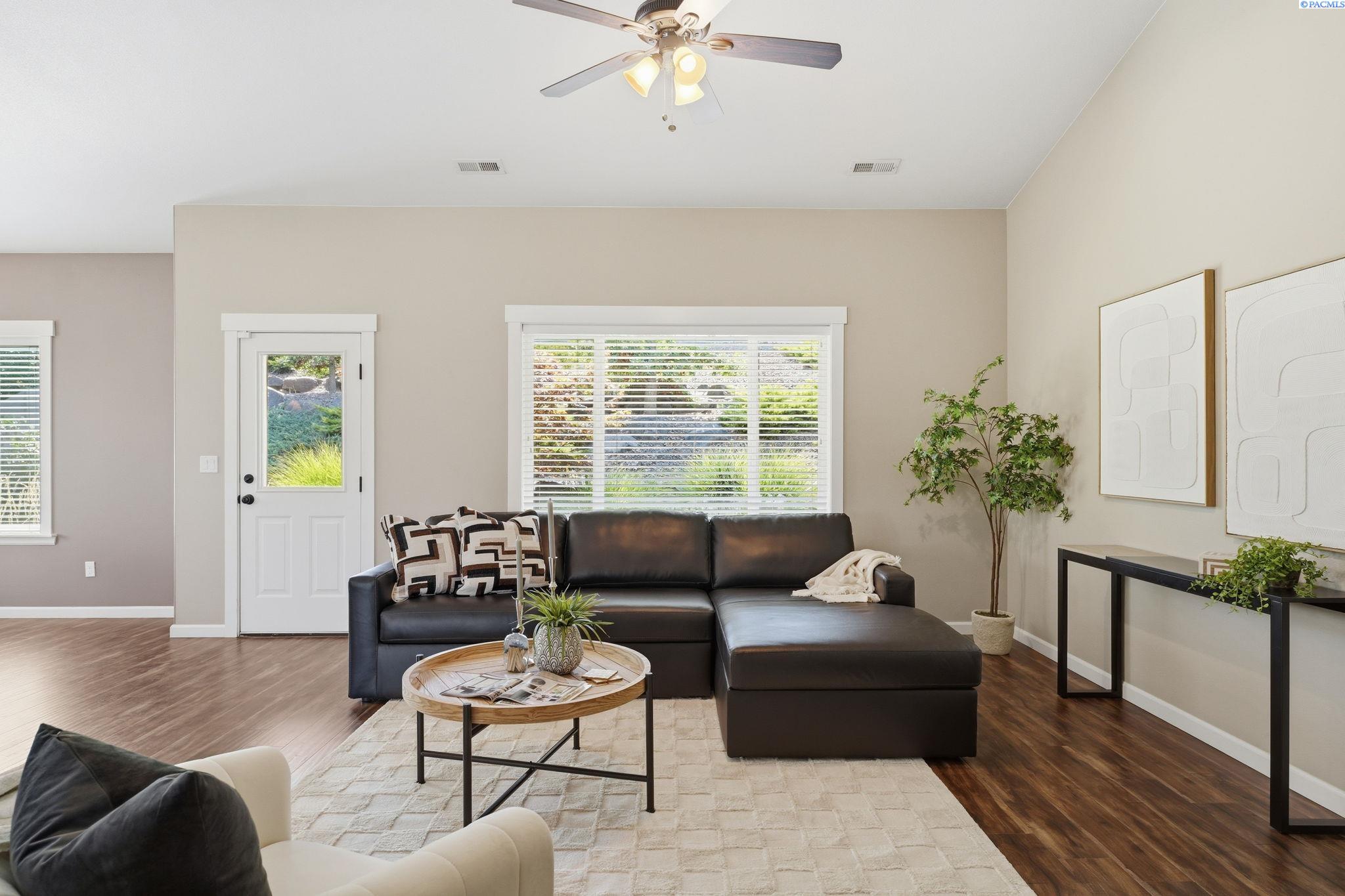 611 Hunter St, Richland, WA 99352