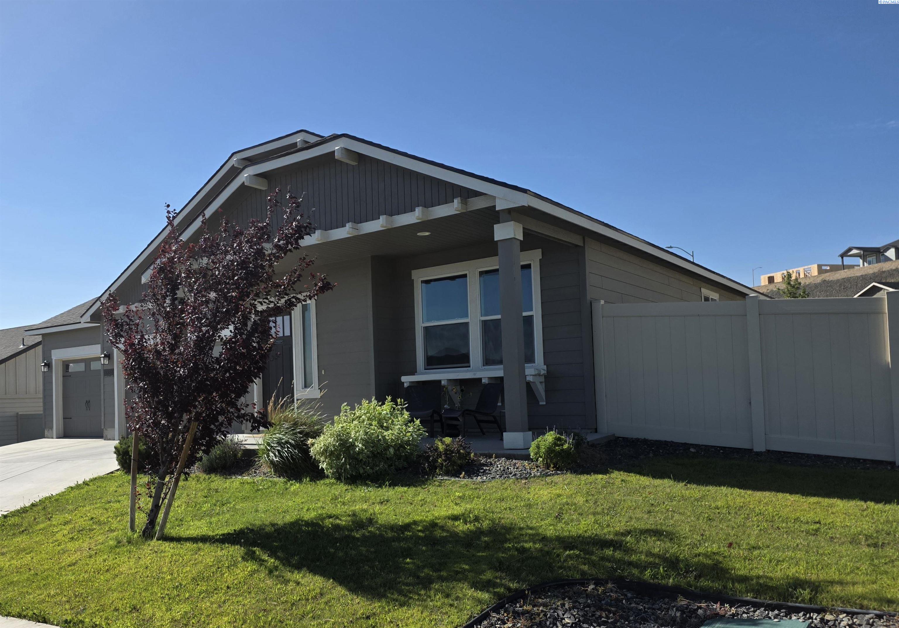 6824 W 27th Ave, Kennewick, WA 99338