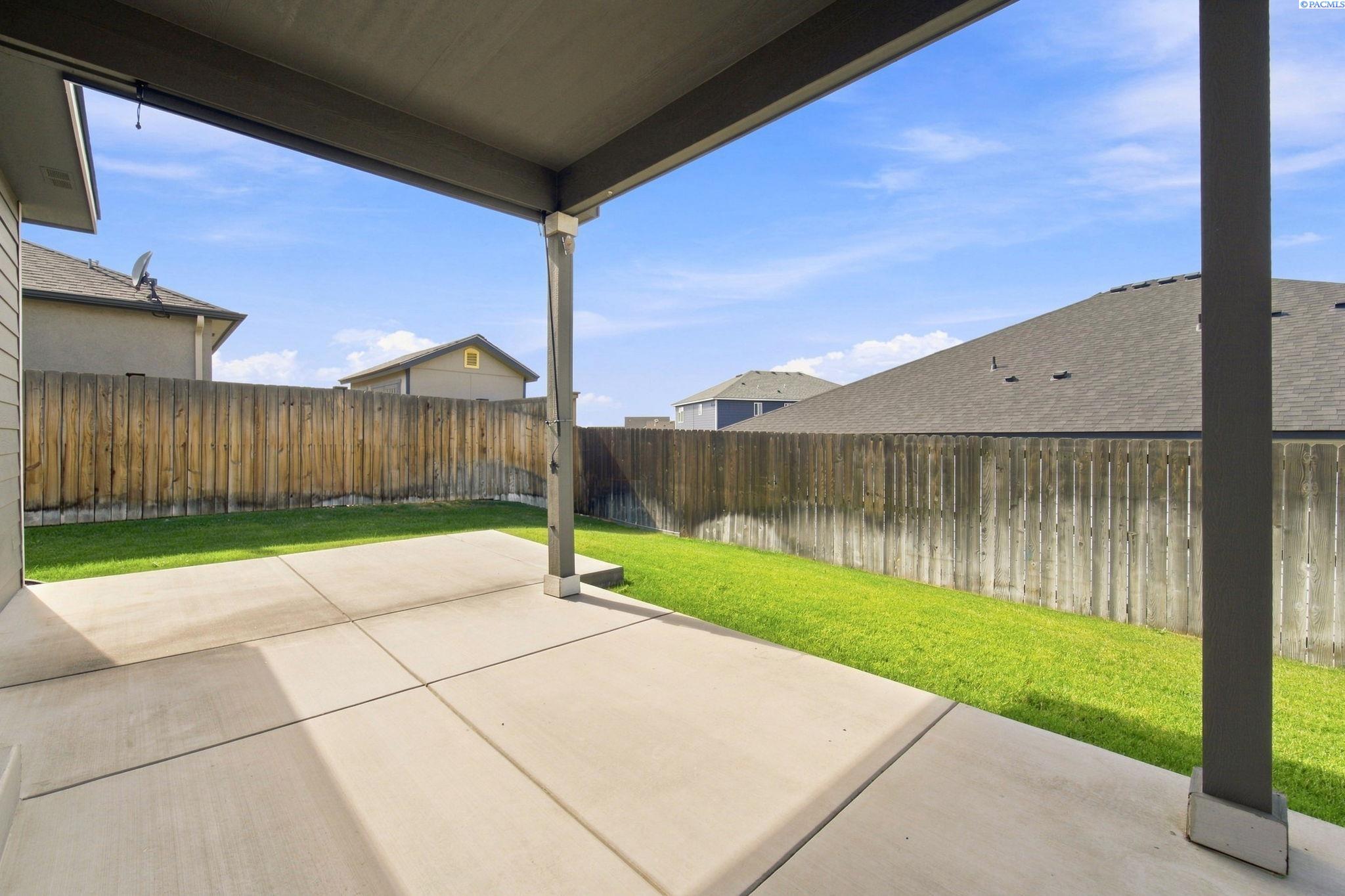 6018 W 41st Ave, Kennewick, WA 99338