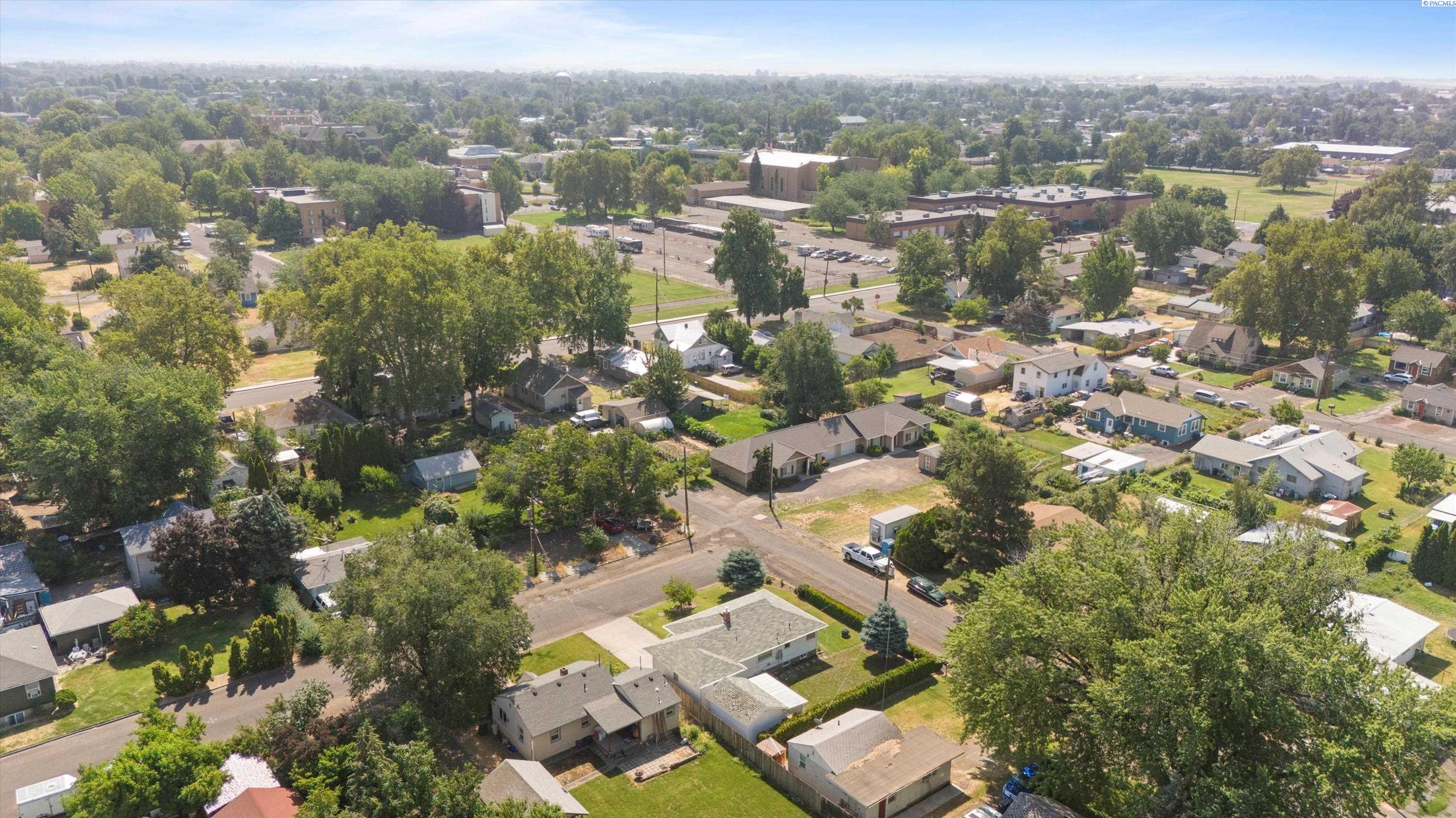 28 SW Evans Ave, College Place, WA 99324