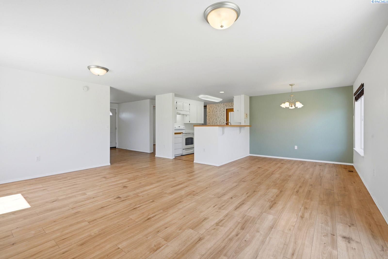 4th image of 127 Northstone Parkway, Zillah, WA 98953 | MLS# 295153