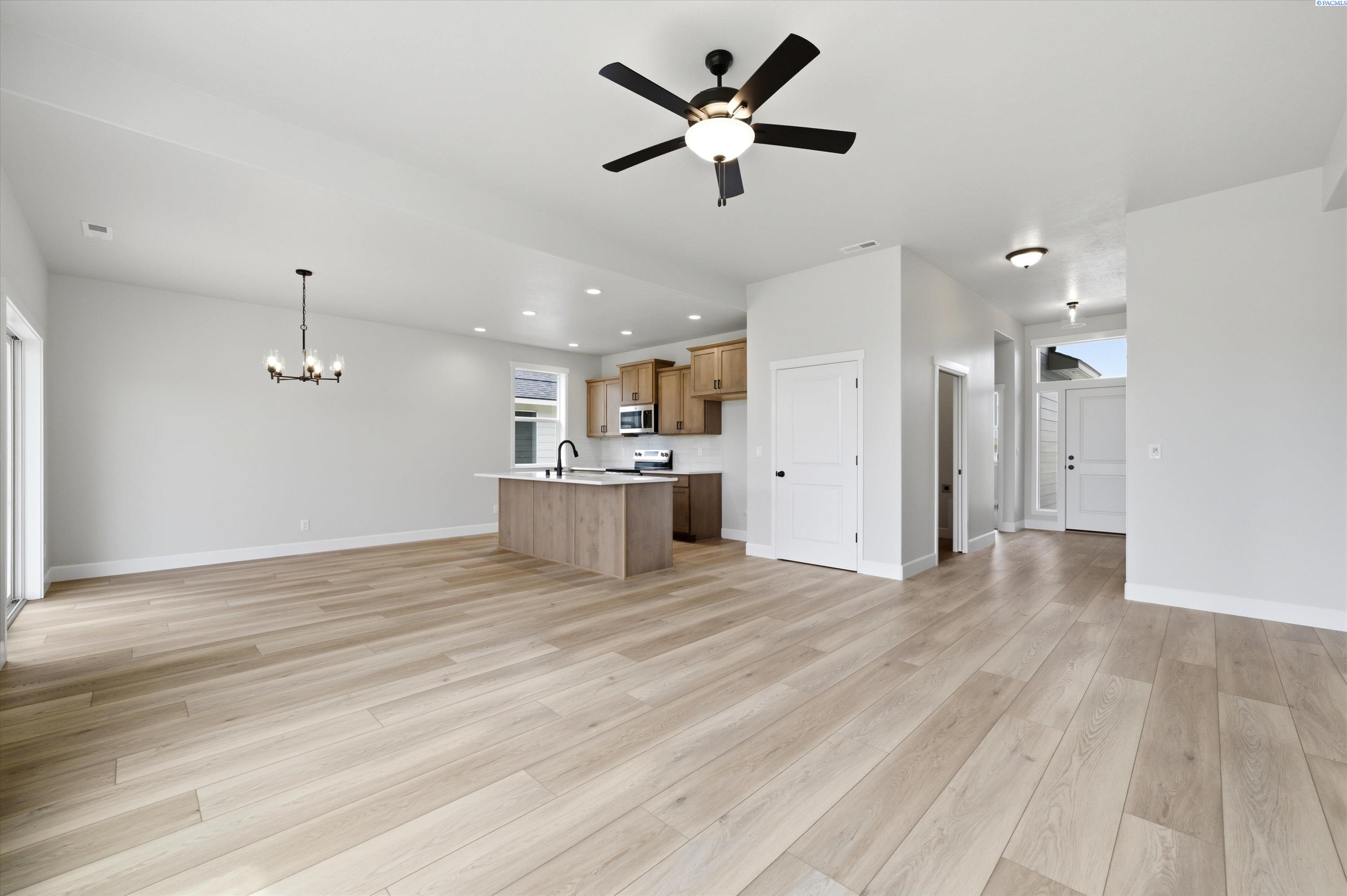 3557 Allison Way, Richland, WA 99352