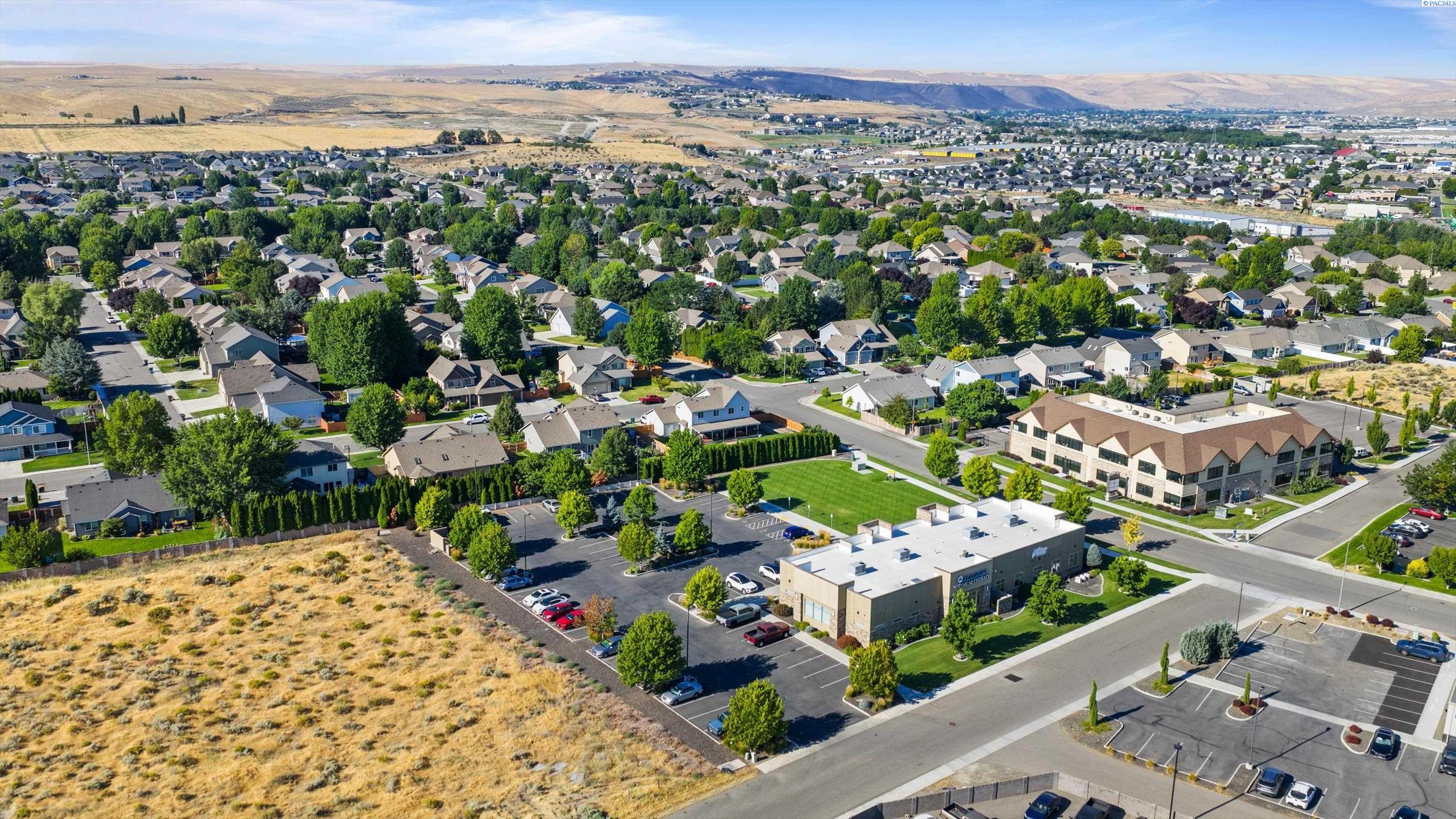 31 S Louisiana St, Kennewick, WA 99336