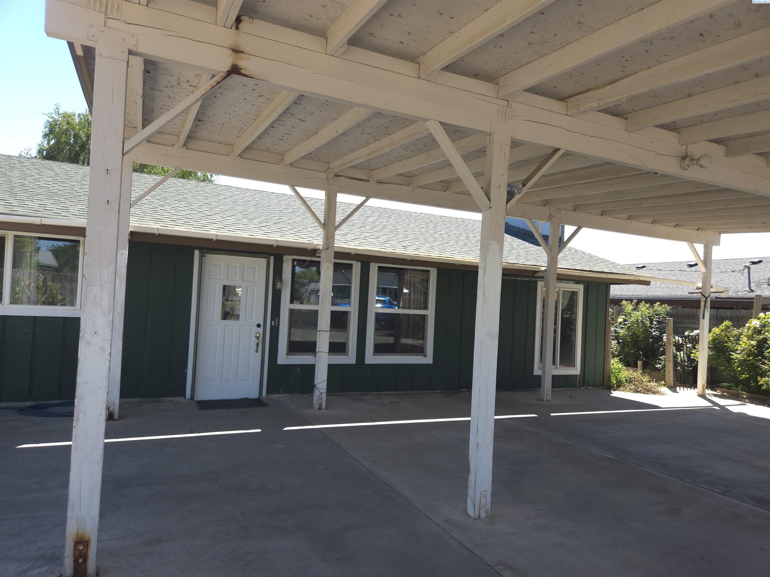 2nd image of 2005 Briar Ct, Grandview, WA 98930 | MLS# 295189