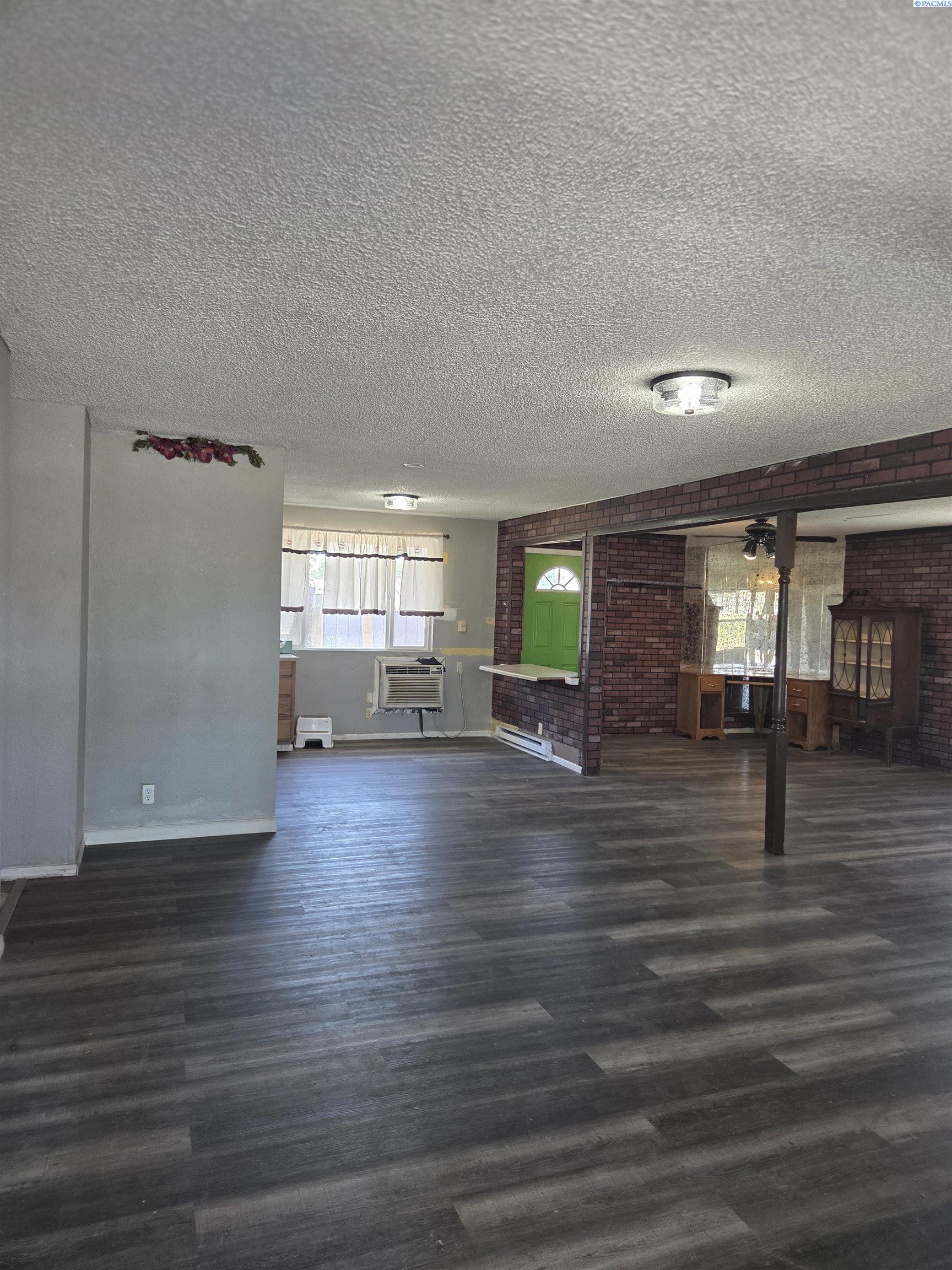 4th image of 2005 Briar Ct, Grandview, WA 98930 | MLS# 295189