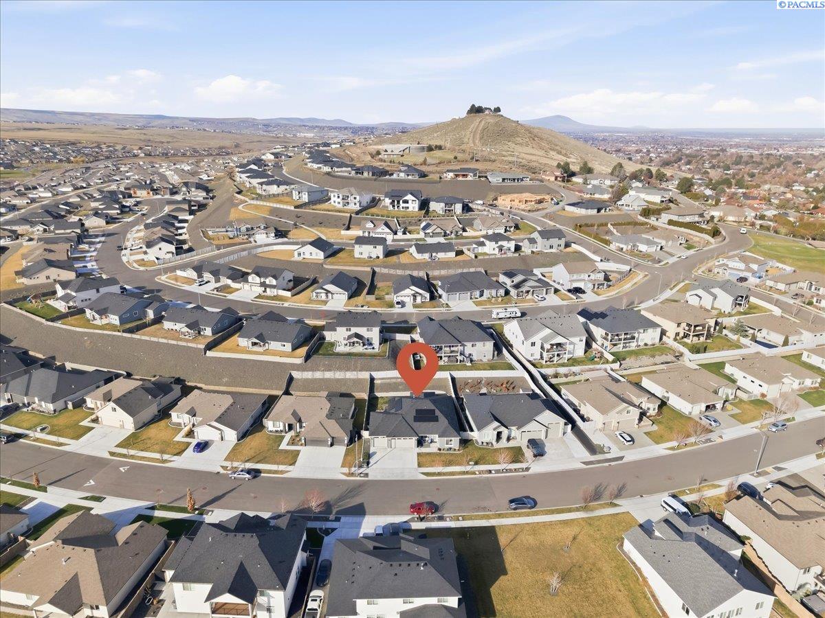3016 Harrison St, Kennewick, WA 99338