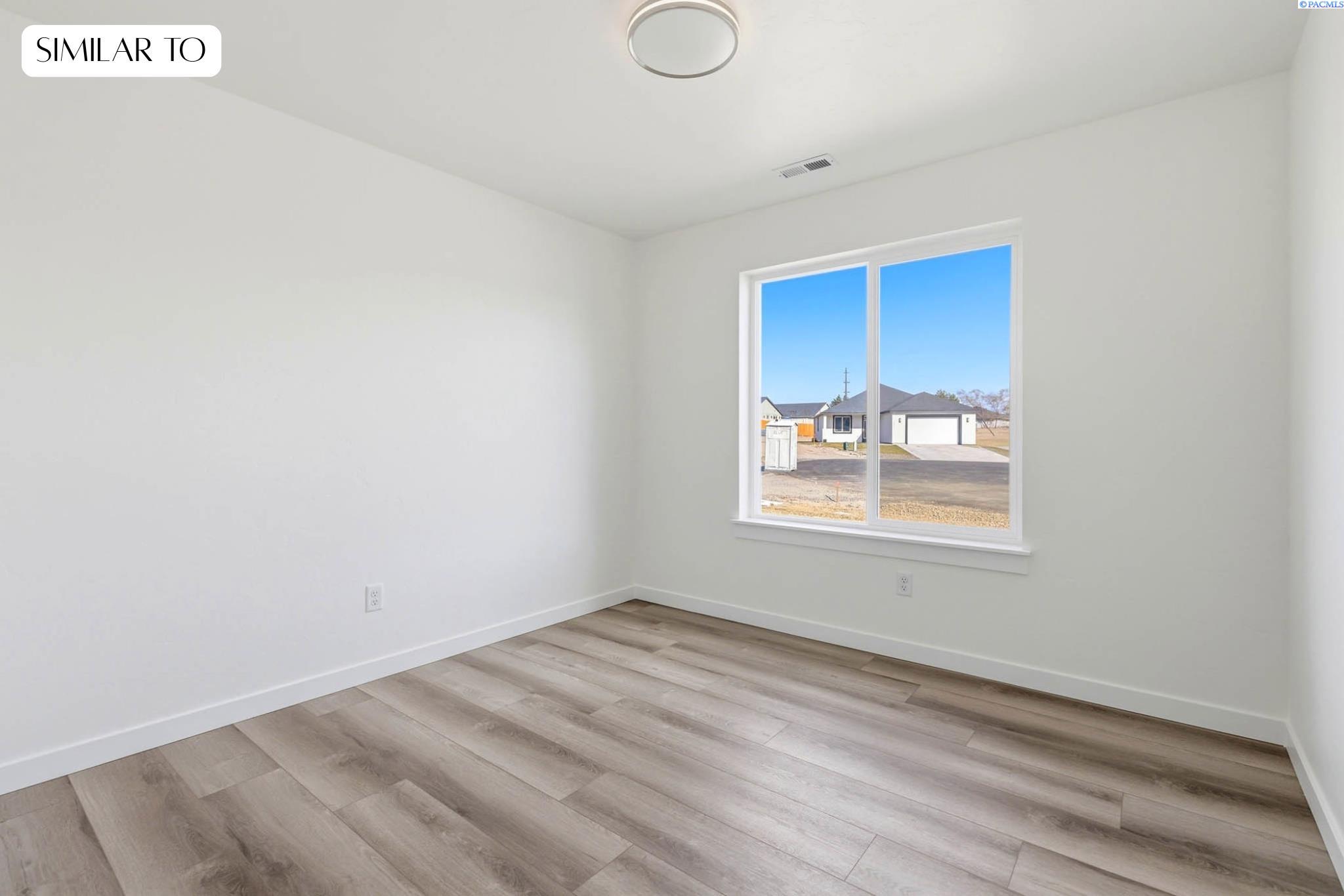 2166 S Elm Pl, Kennewick, WA 99337
