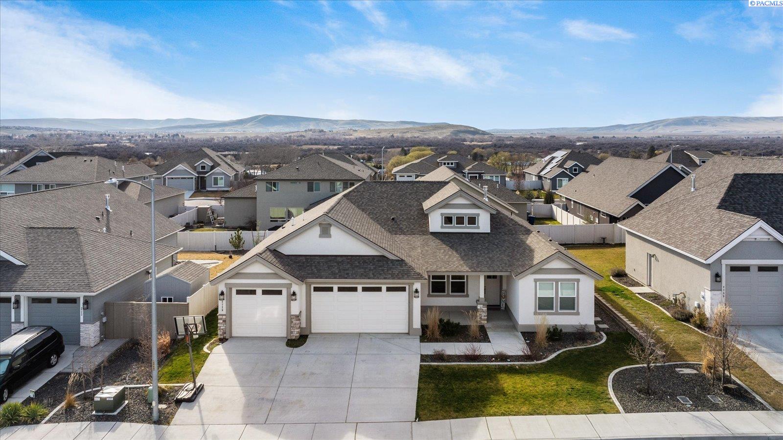 2729 Broken Top, Richland, WA 99354