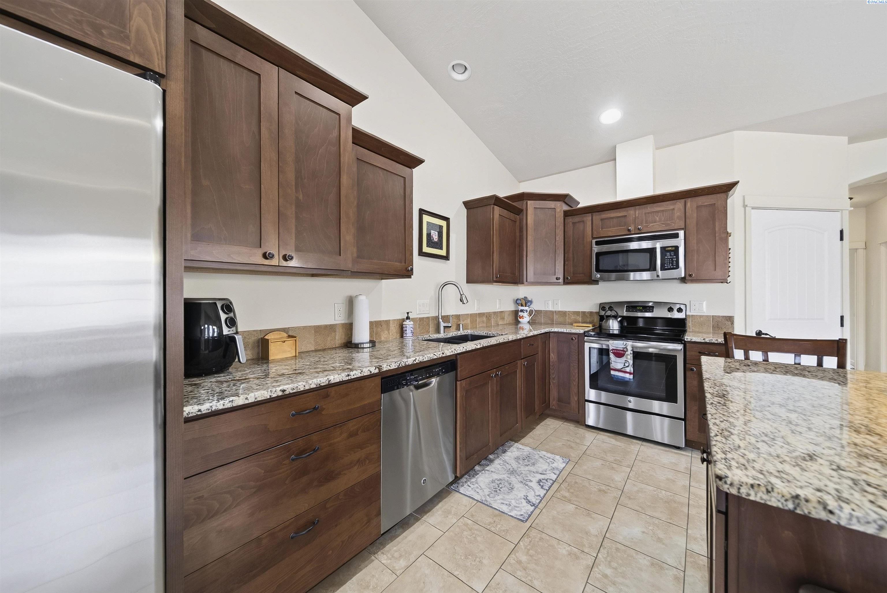 2766 30th Pl, Kennewick, WA 99337