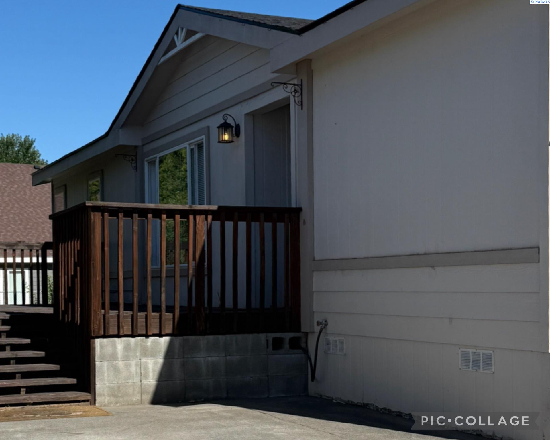 32 Mercury Dr, Richland, WA 99354
