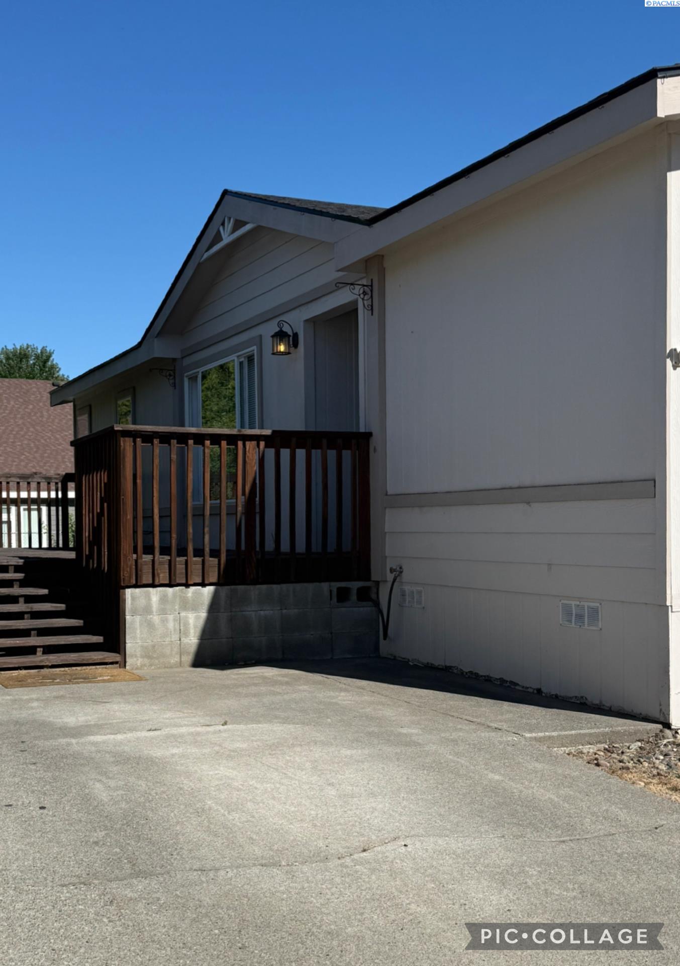 32 Mercury Dr, Richland, WA 99354