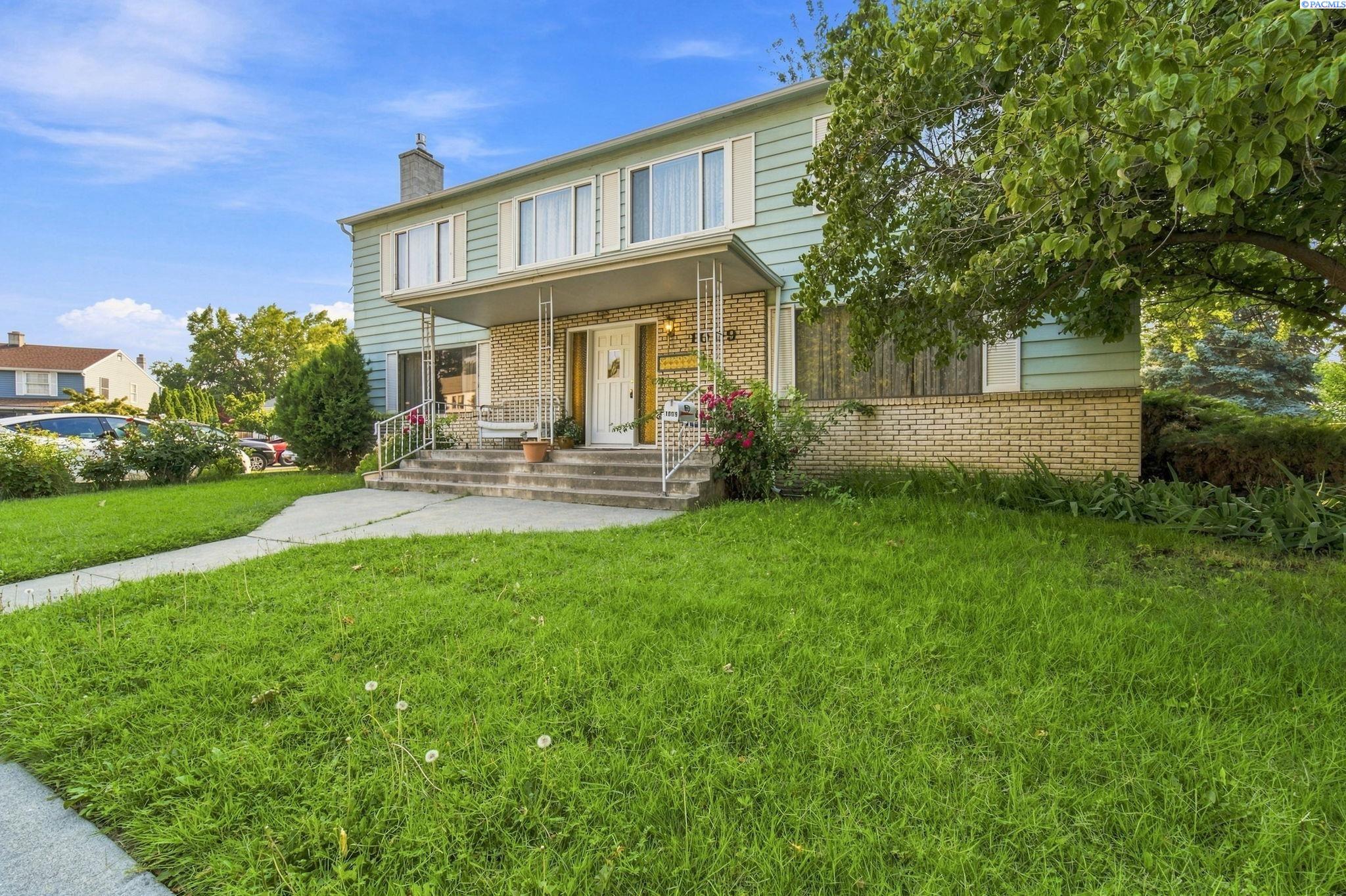 1009 Perkins Ave, Richland, WA 99354