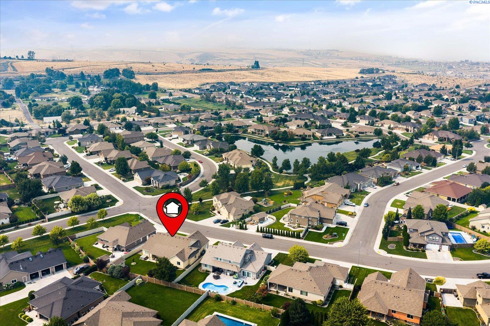 511 Hawaii St, Kennewick, WA 99336