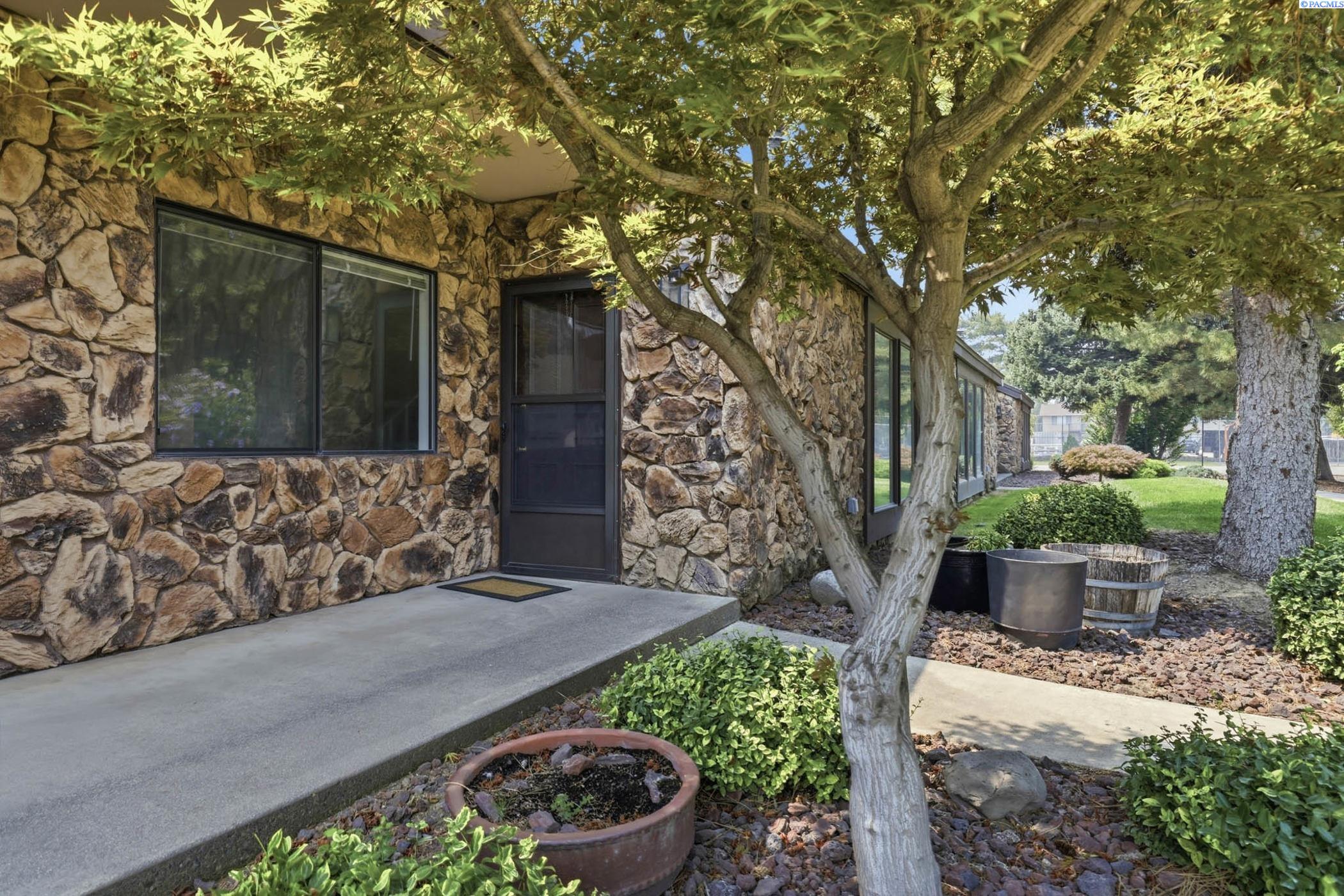 4214 Klamath  #A-10, Kennewick, WA 99336