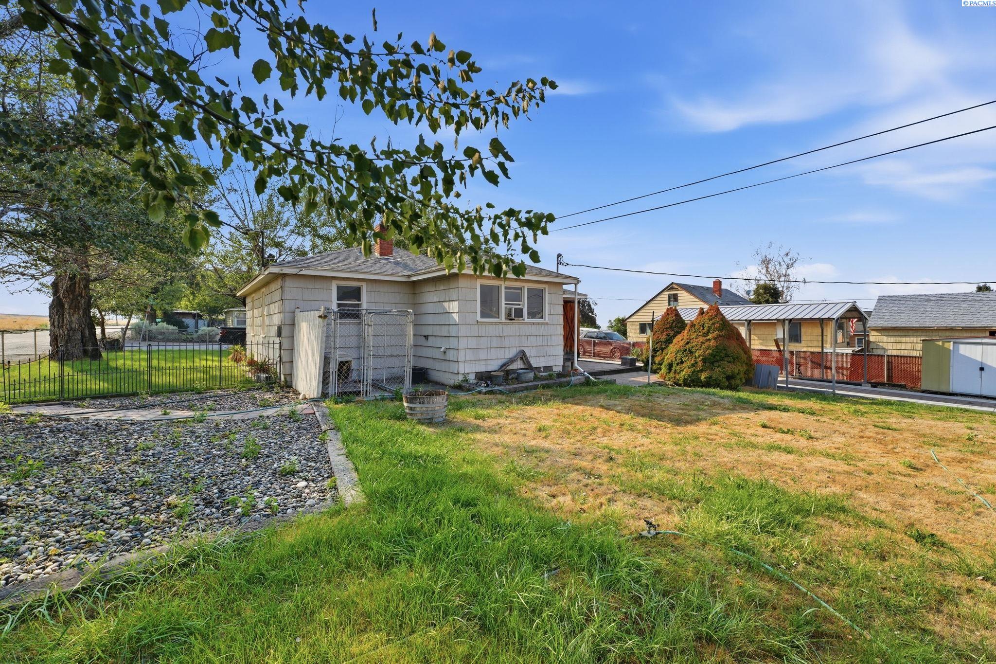 1261 Morain Loop, Kennewick, WA 99336
