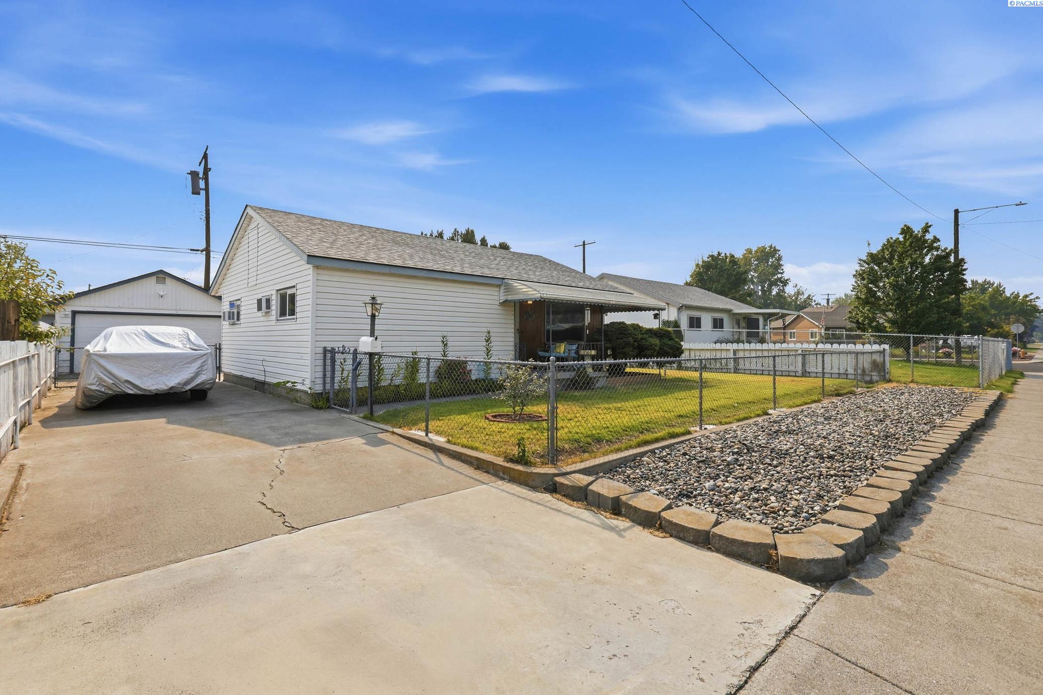 1102 Willard Ave, Richland, WA 99354