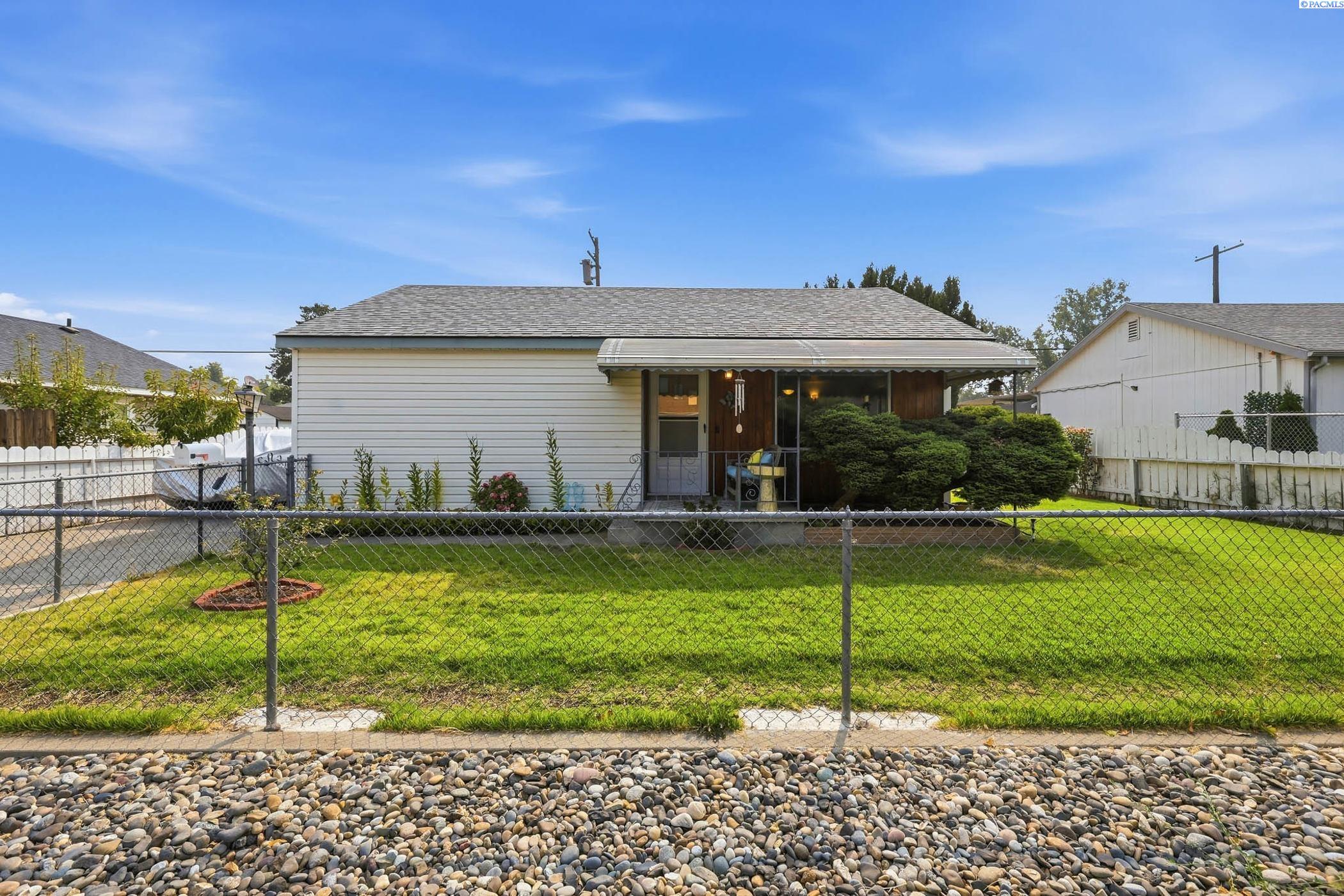 1102 Willard Ave, Richland, WA 99354