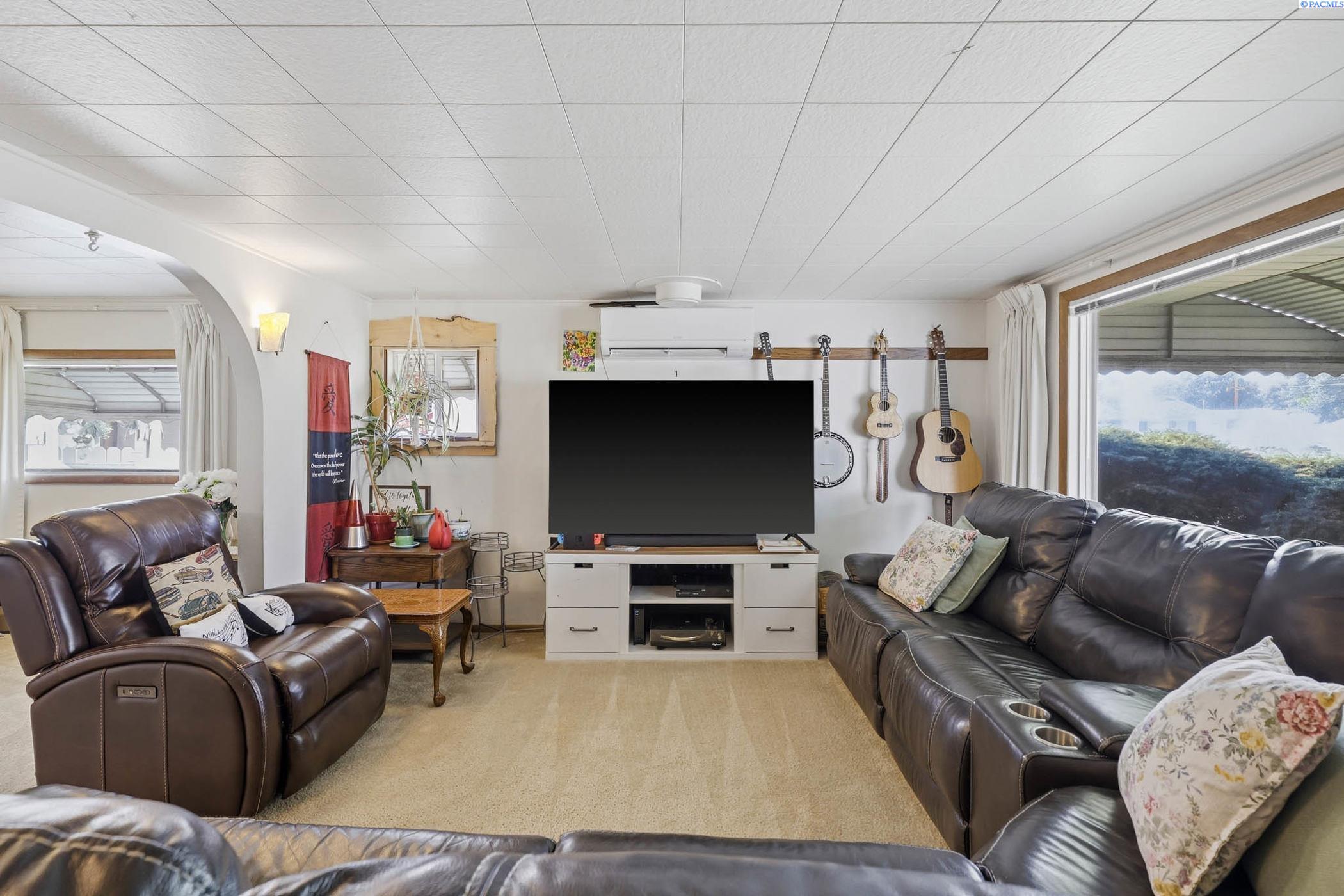1102 Willard Ave, Richland, WA 99354