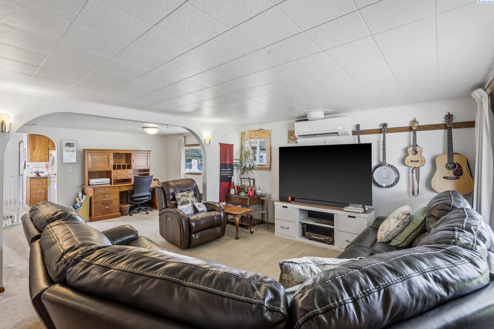 1102 Willard Ave, Richland, WA 99354
