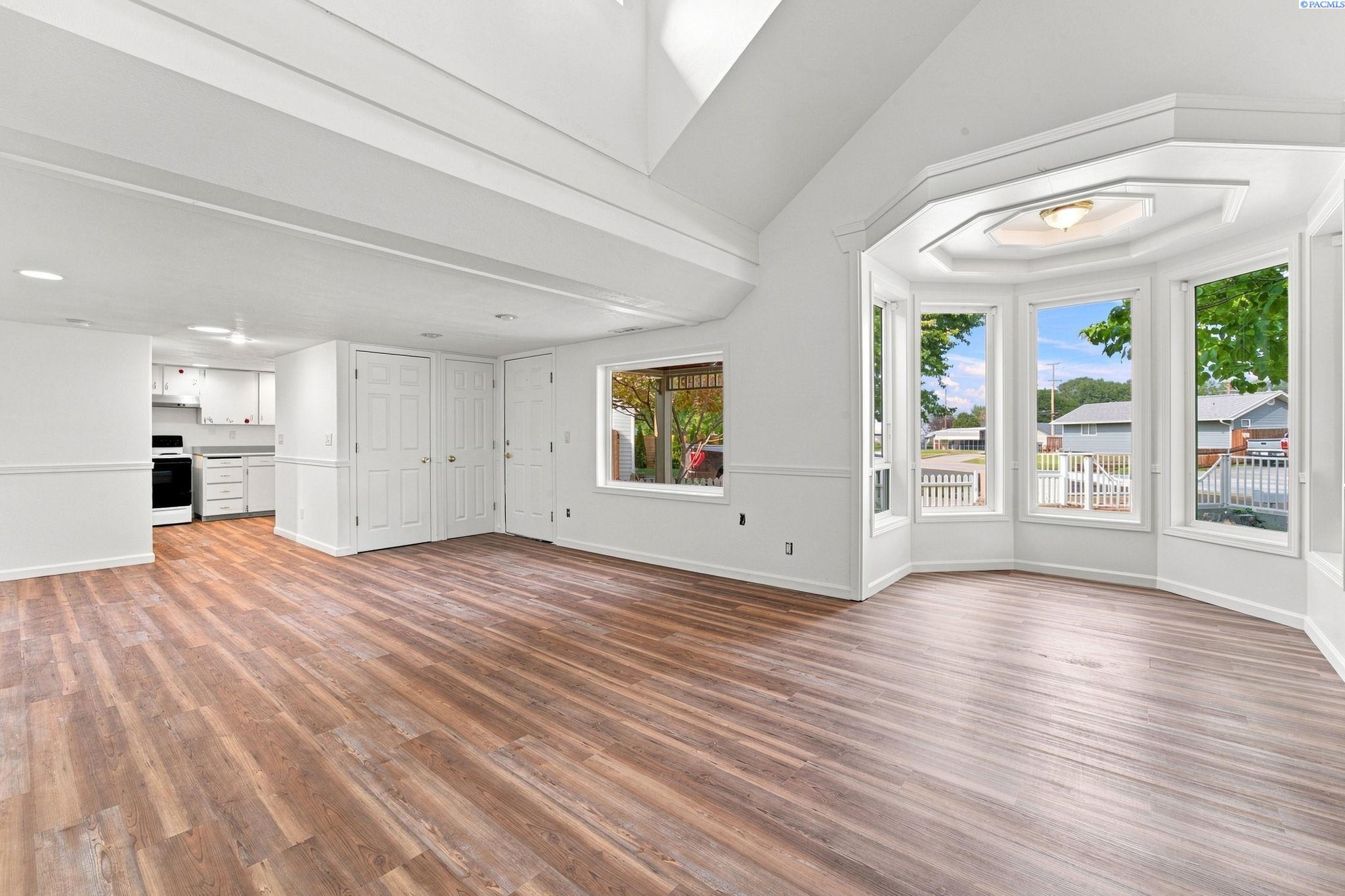 413 Sanford Ave, Richland, WA 99352
