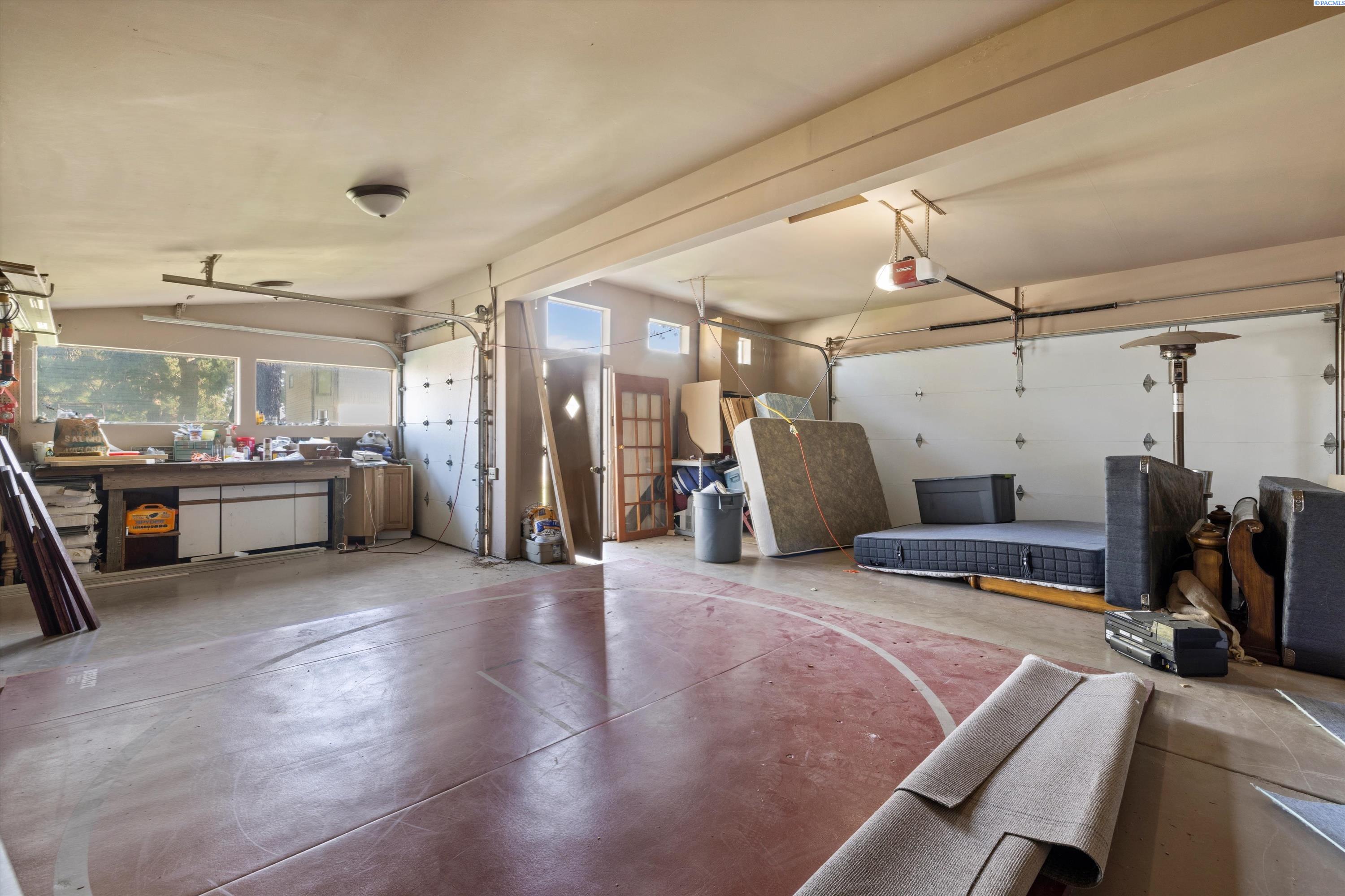 1229 Yost , Kennewick, WA 99336