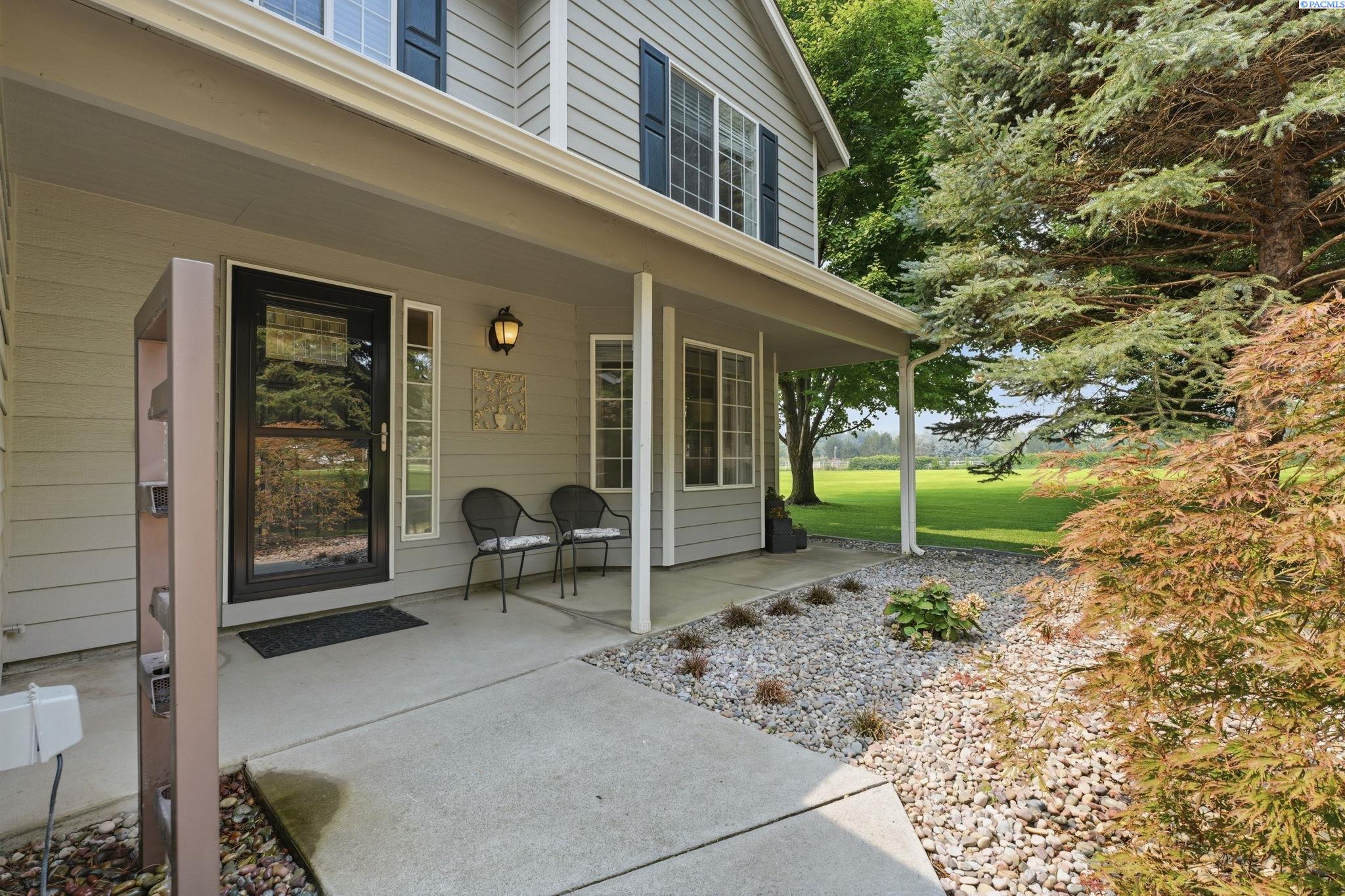 3701 Mount Baker Ct, West Richland, WA 99353