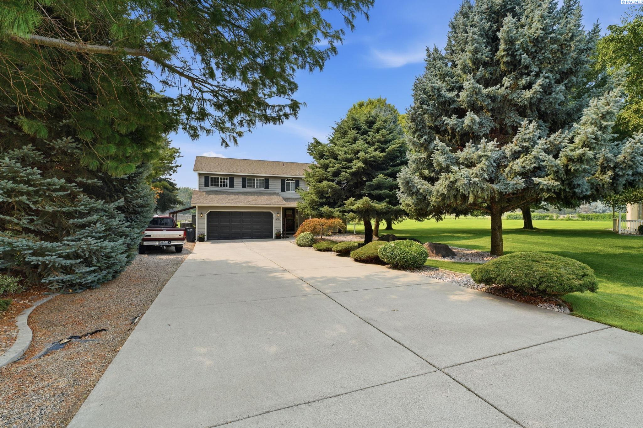 3701 Mount Baker Ct, West Richland, WA 99353