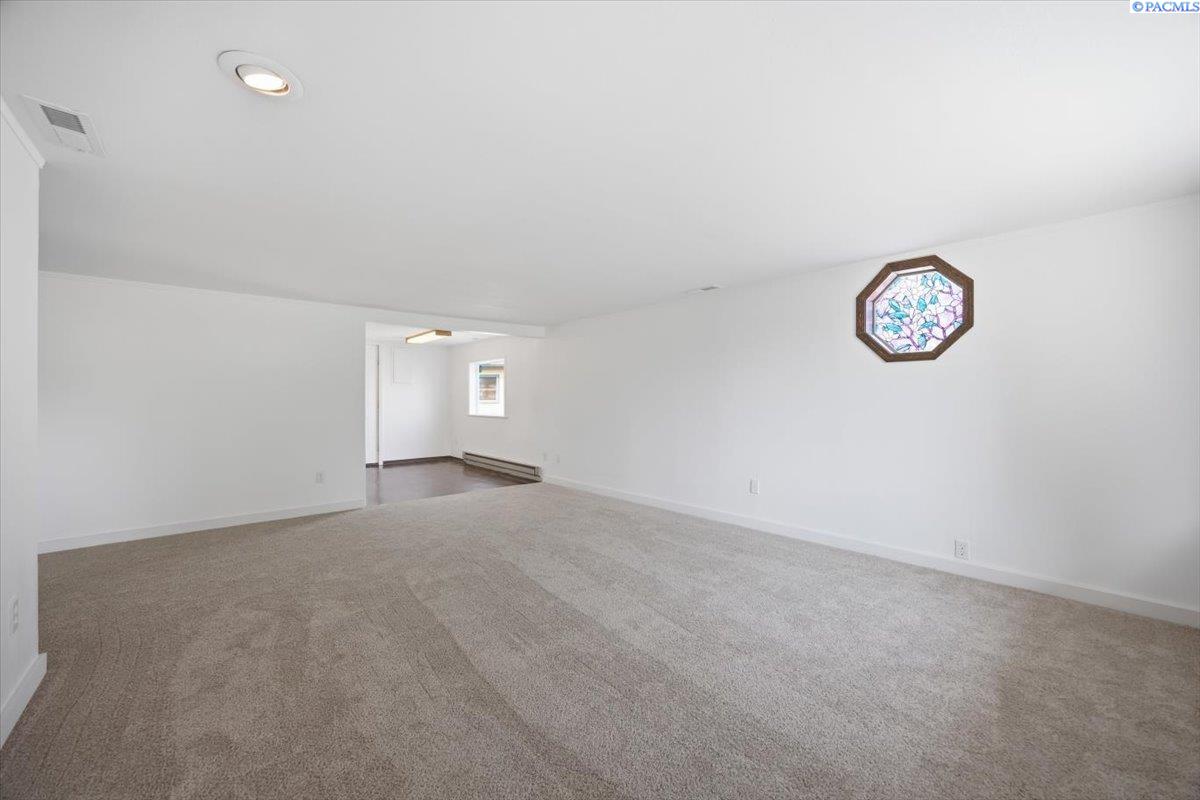 1303 Potter Ave, Richland, WA 99354