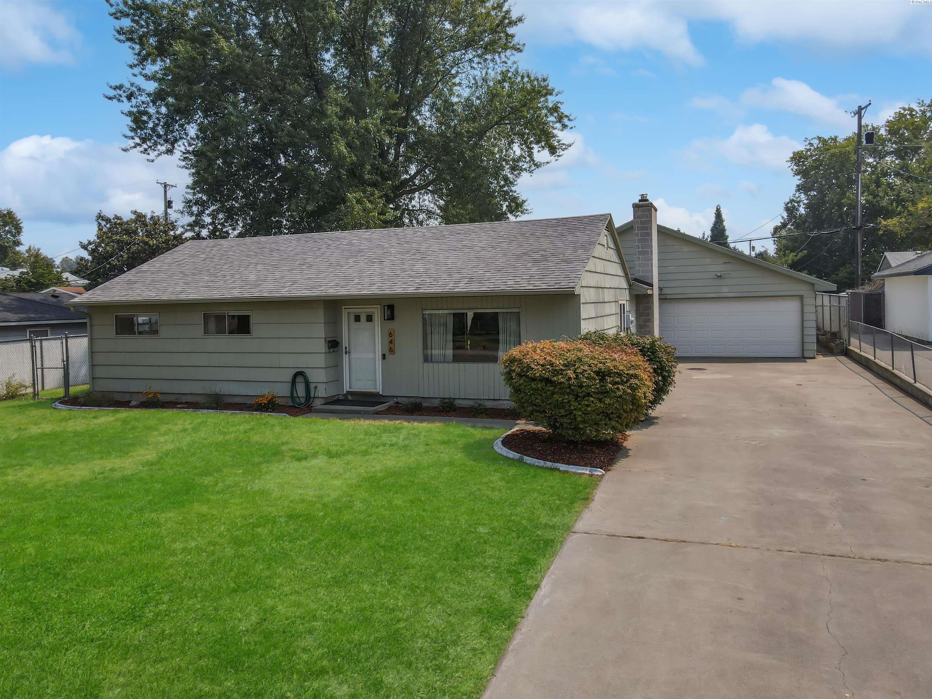 646 Cedar Ave, Richland, WA 99352