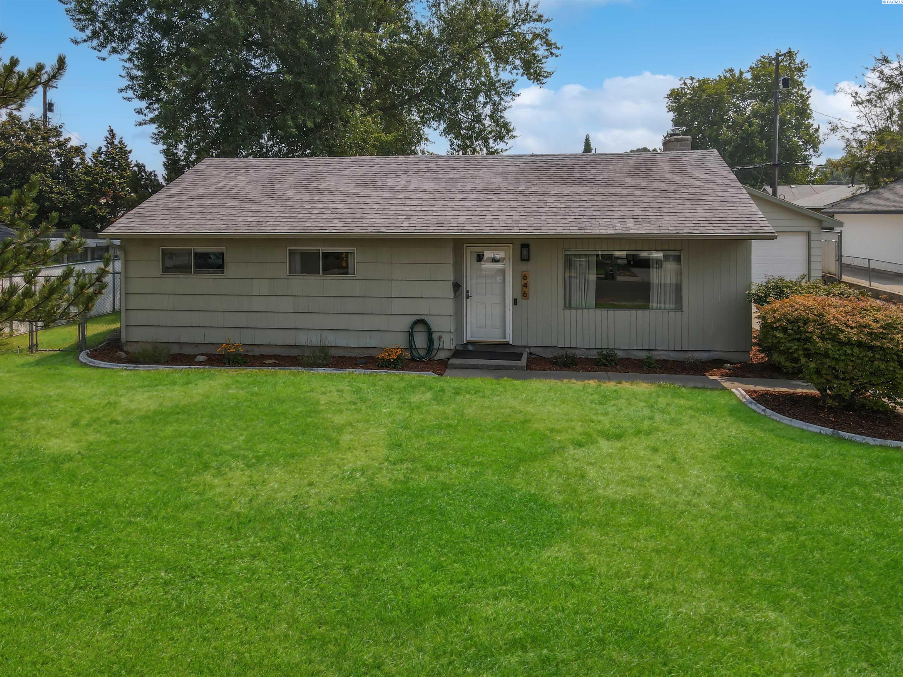 646 Cedar Ave, Richland, WA 99352