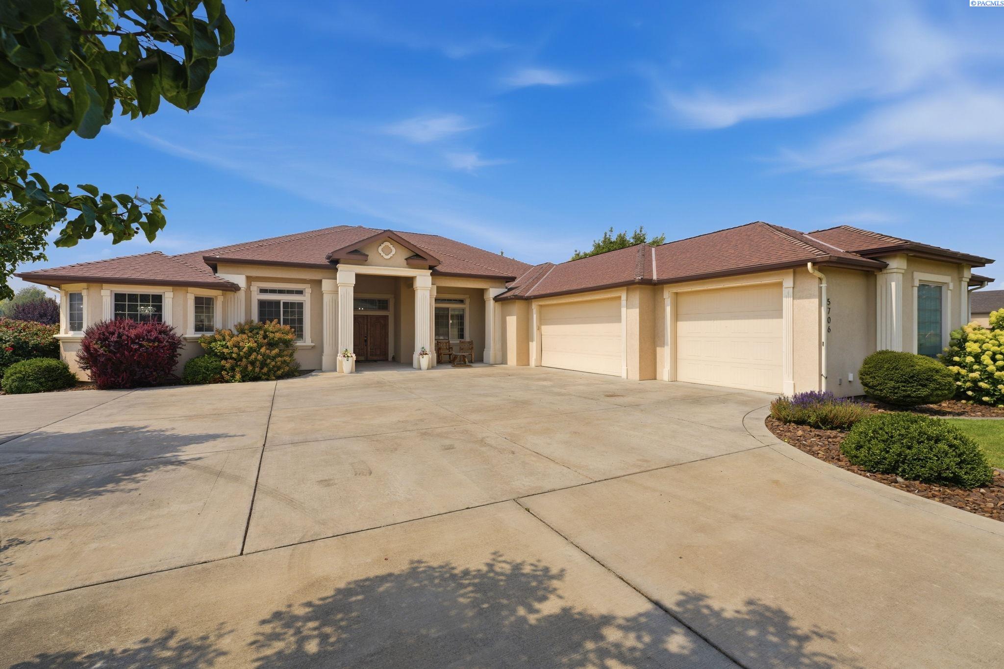 5706 Glenbrook Loop, West Richland, WA 99353