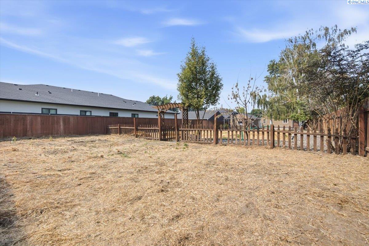 2421 Plaza Way, Walla Walla, WA 99362