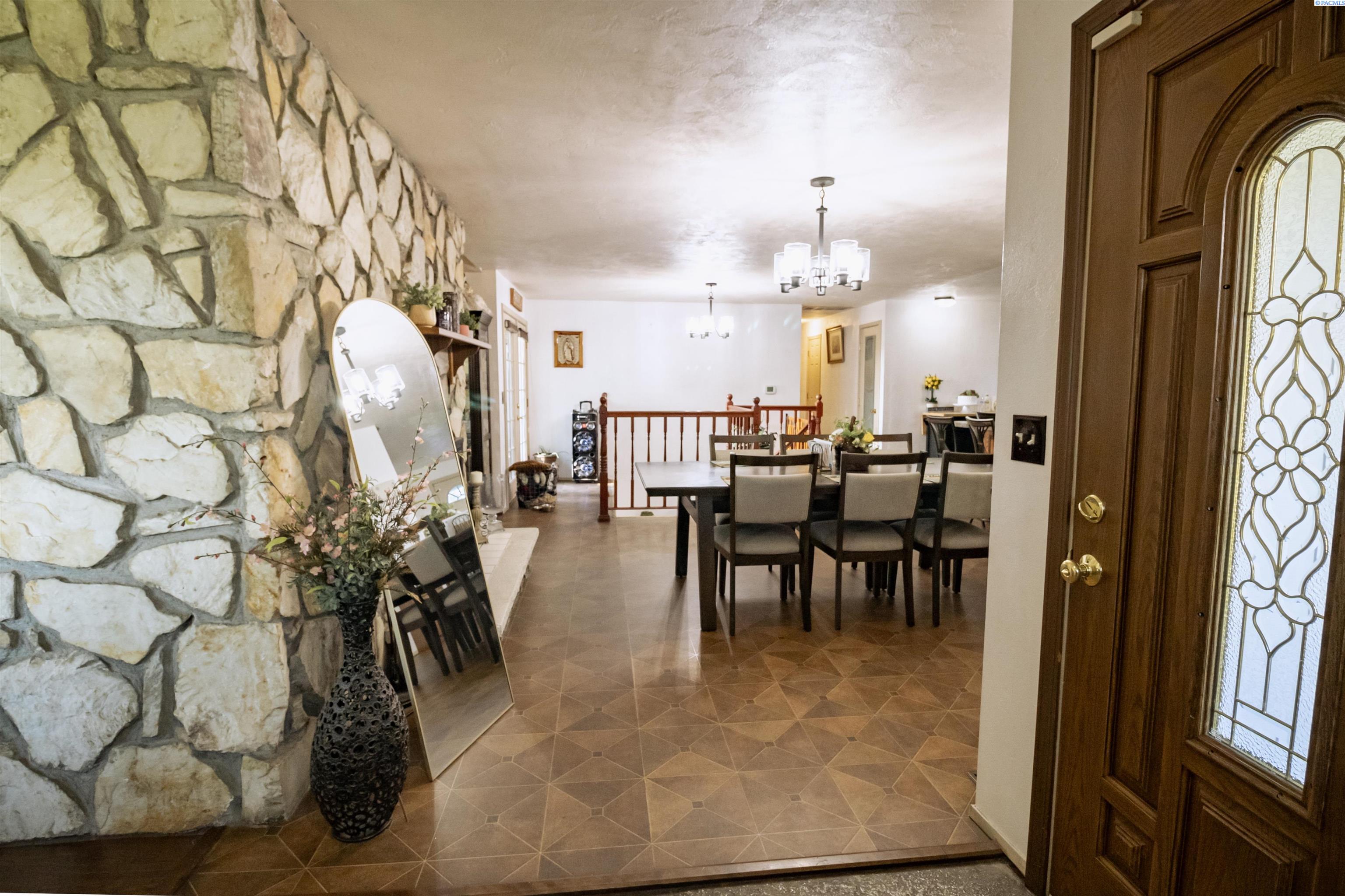 5th image of 691 Van Belle Rd, Granger, WA 98932 | MLS# 295415