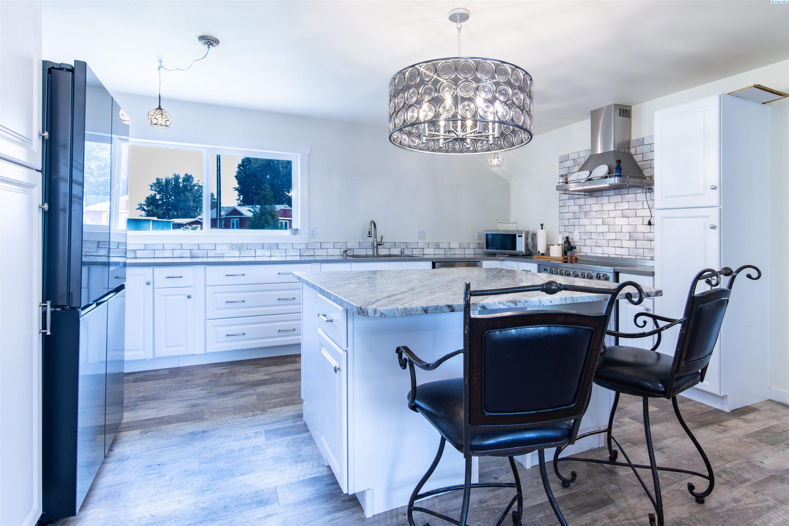 3rd image of 1708 Hunt Ave, Richland, WA 99354 | MLS# 295422