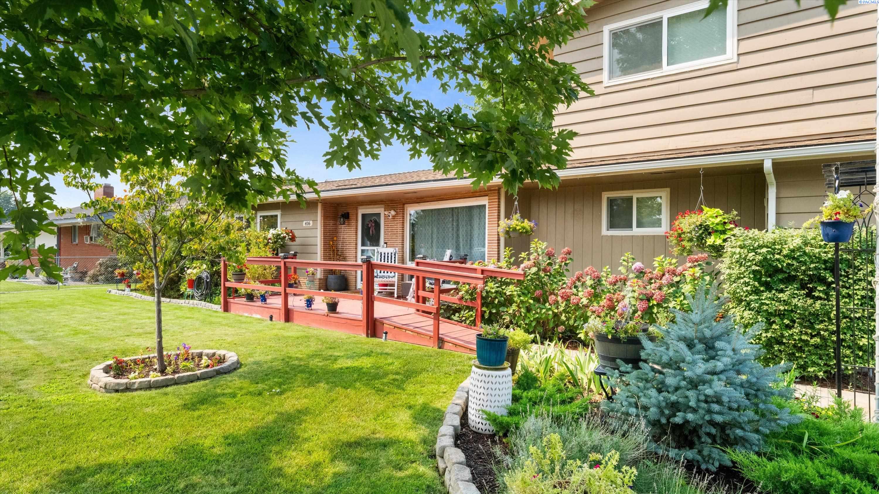 416 N Road 36, Pasco, WA 99301