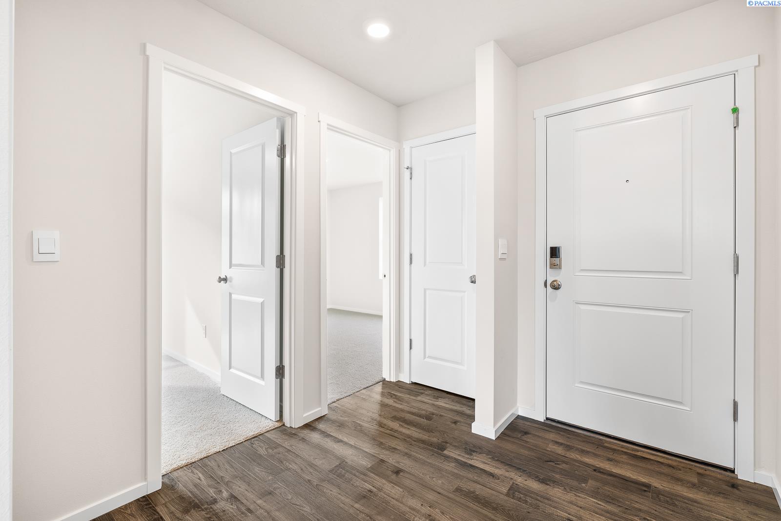 5910 Road 112 , Pasco, WA 99301