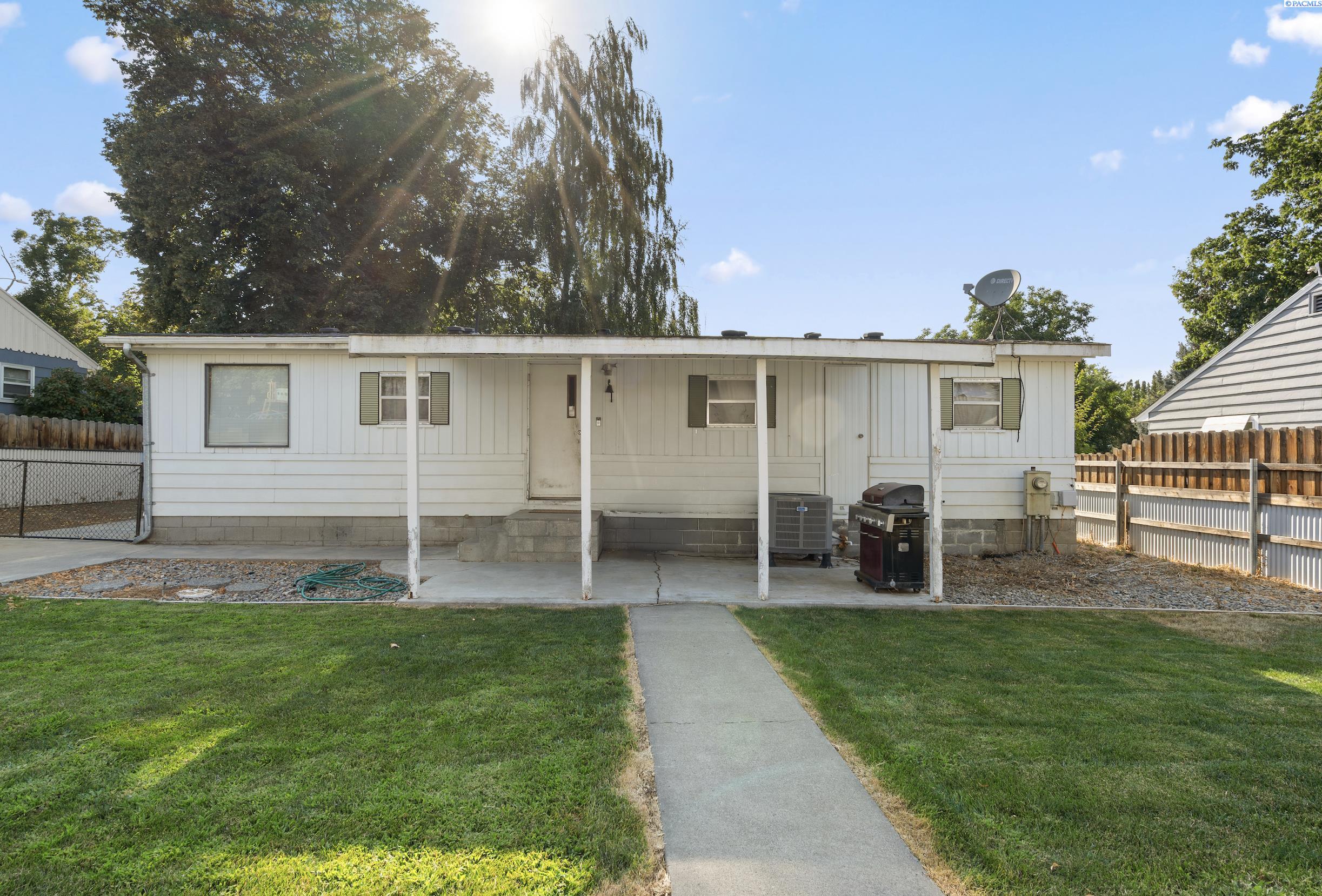924 Market St, Prosser, WA 99350